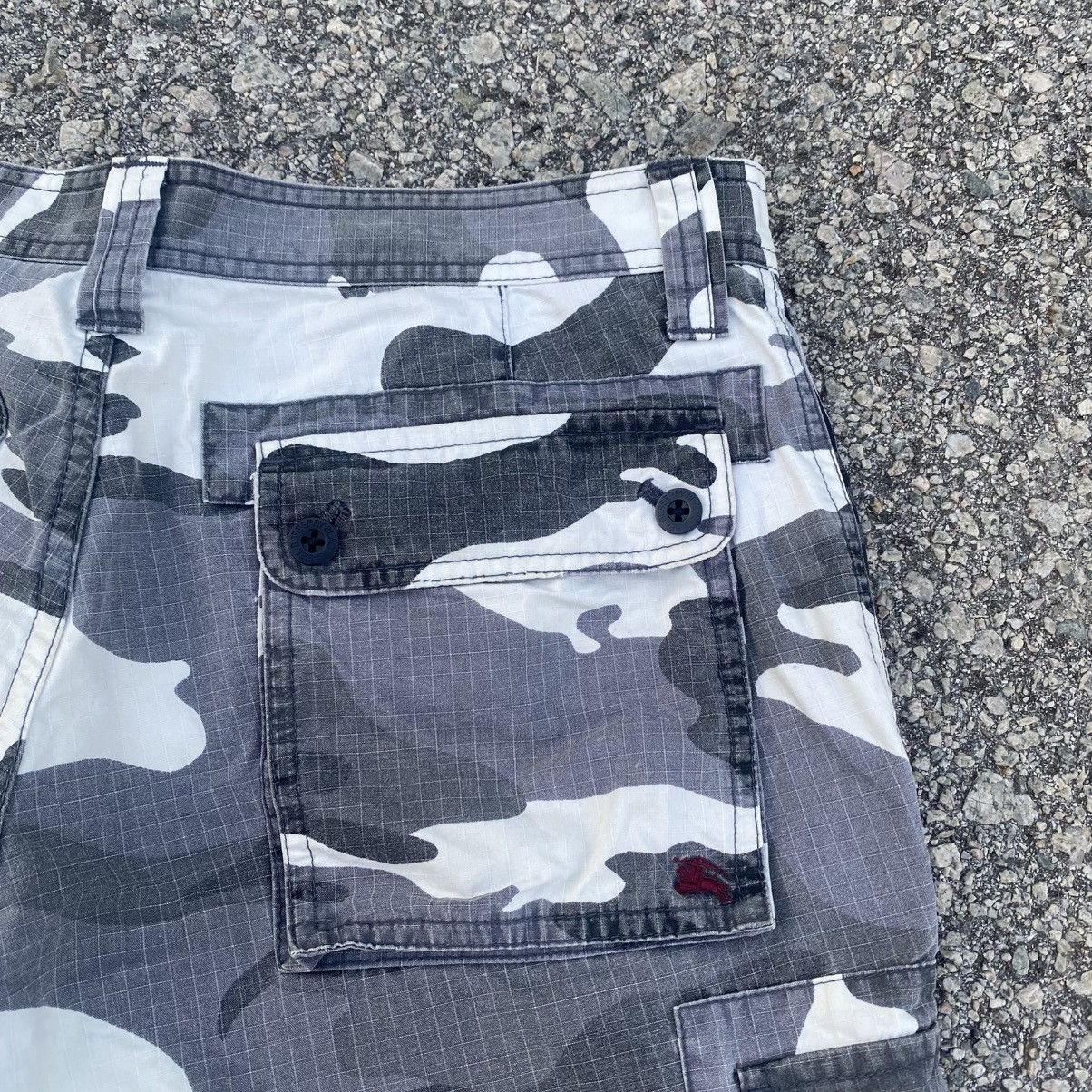 Burberry Rare Burberry Black Label Camo Short Size US 32 / EU 48 - 3 Thumbnail