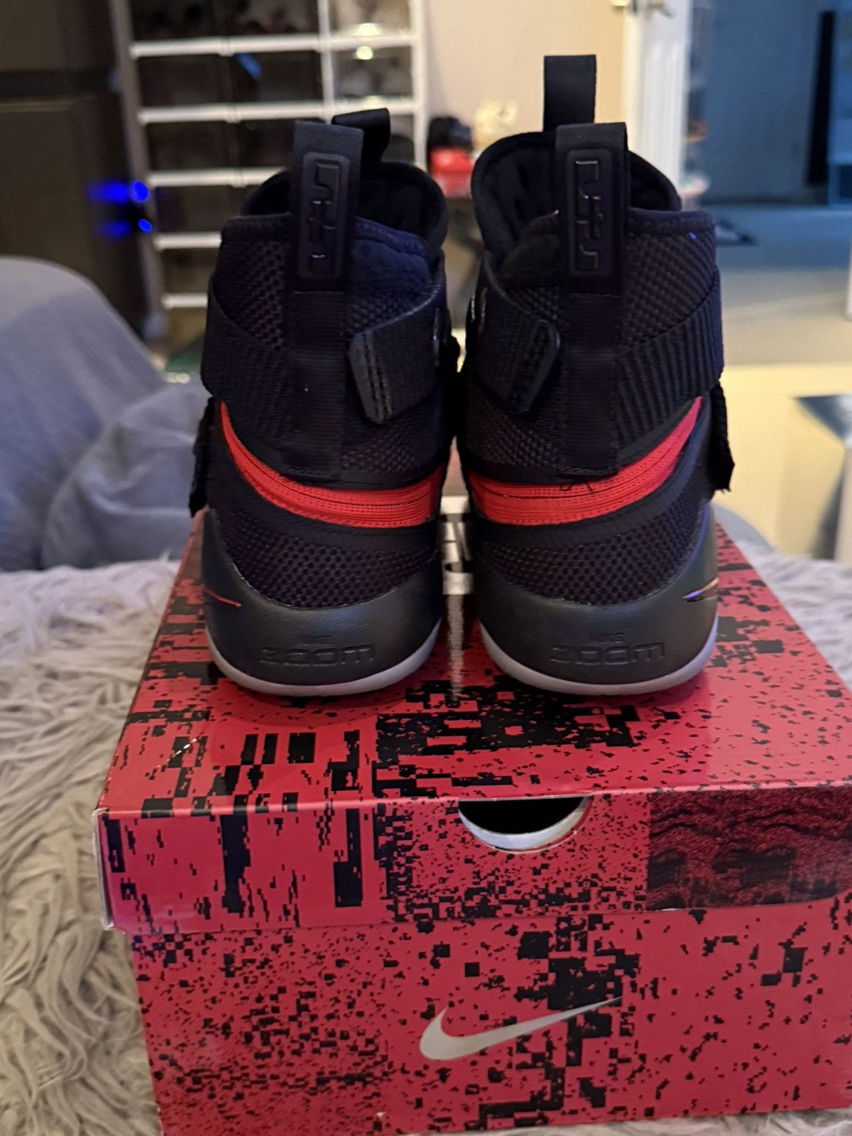 Nike Lebron soldier 11 Fly easy 4E Size US 10 / EU 43 - 4 Thumbnail