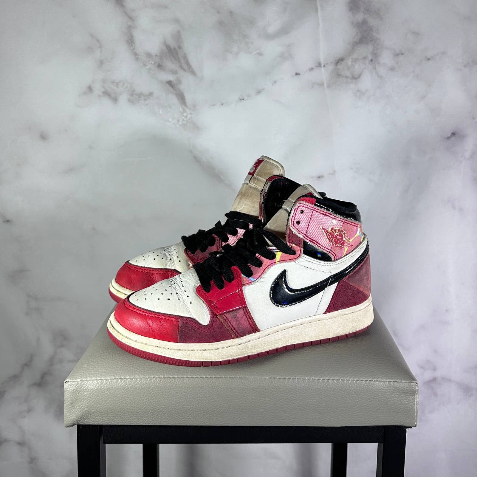 Jordan Brand Air Jordan 1 Retro High OG ‘Across The Spider-Verse’ Size US 6 / IT 36 - 1 Thumbnail