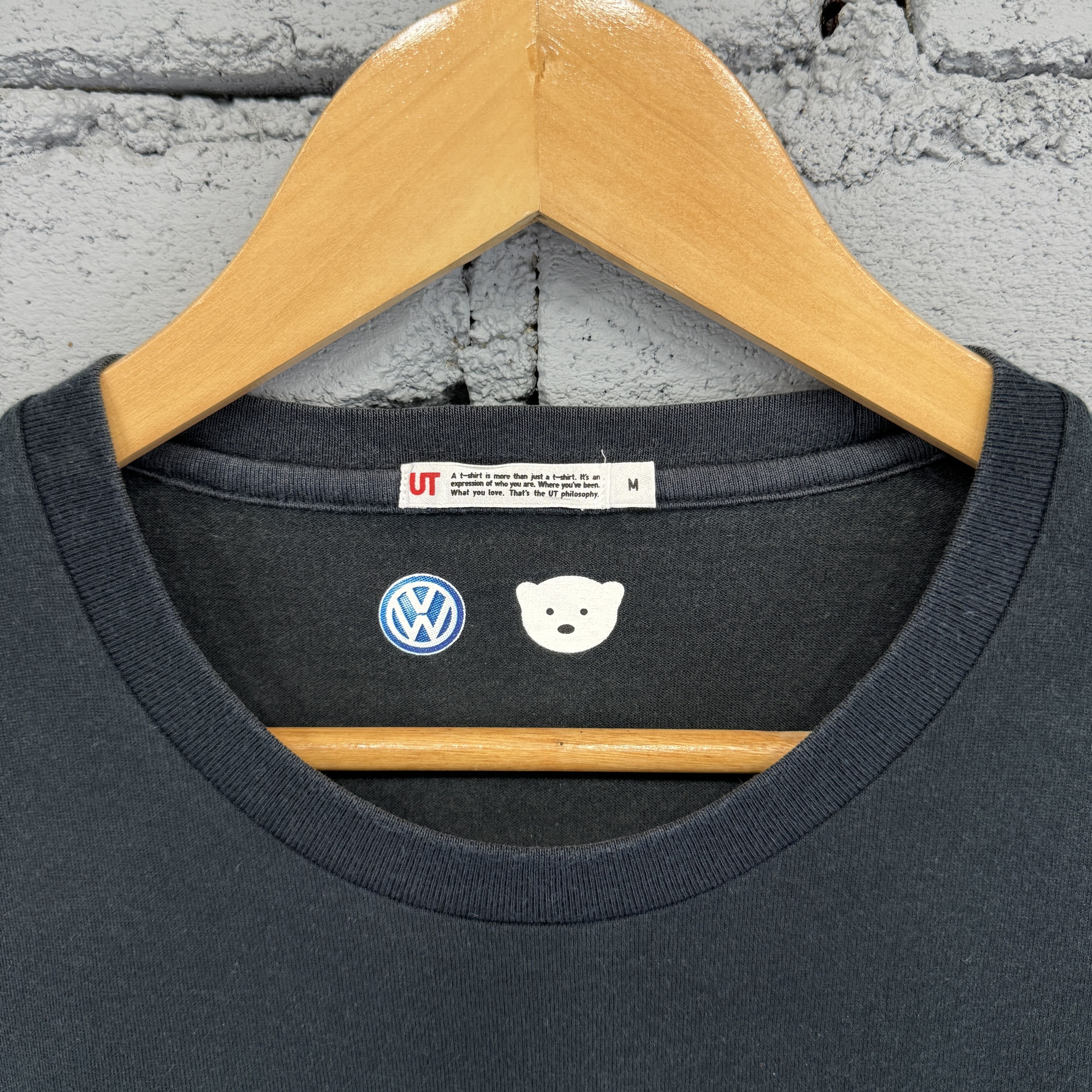 Uniqlo Uniqlo X Motosport Volkswagen Polo Tshirt Size US M / EU 48-50 / 2 - 4 Thumbnail