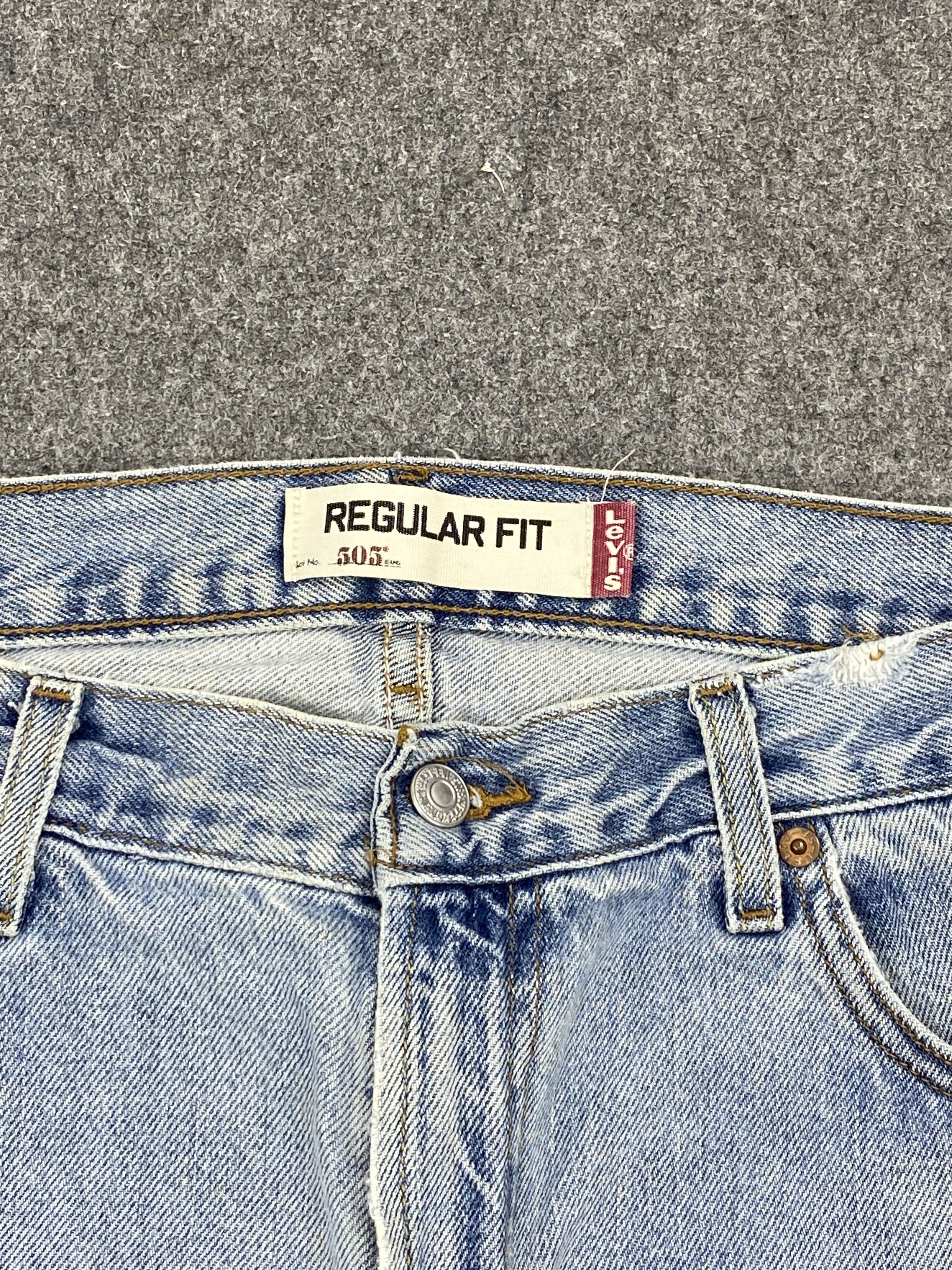 Levi's Light Washed Vintage Levis 505 Jeans DP2621 Size US 34 / EU 50 - 9 Thumbnail
