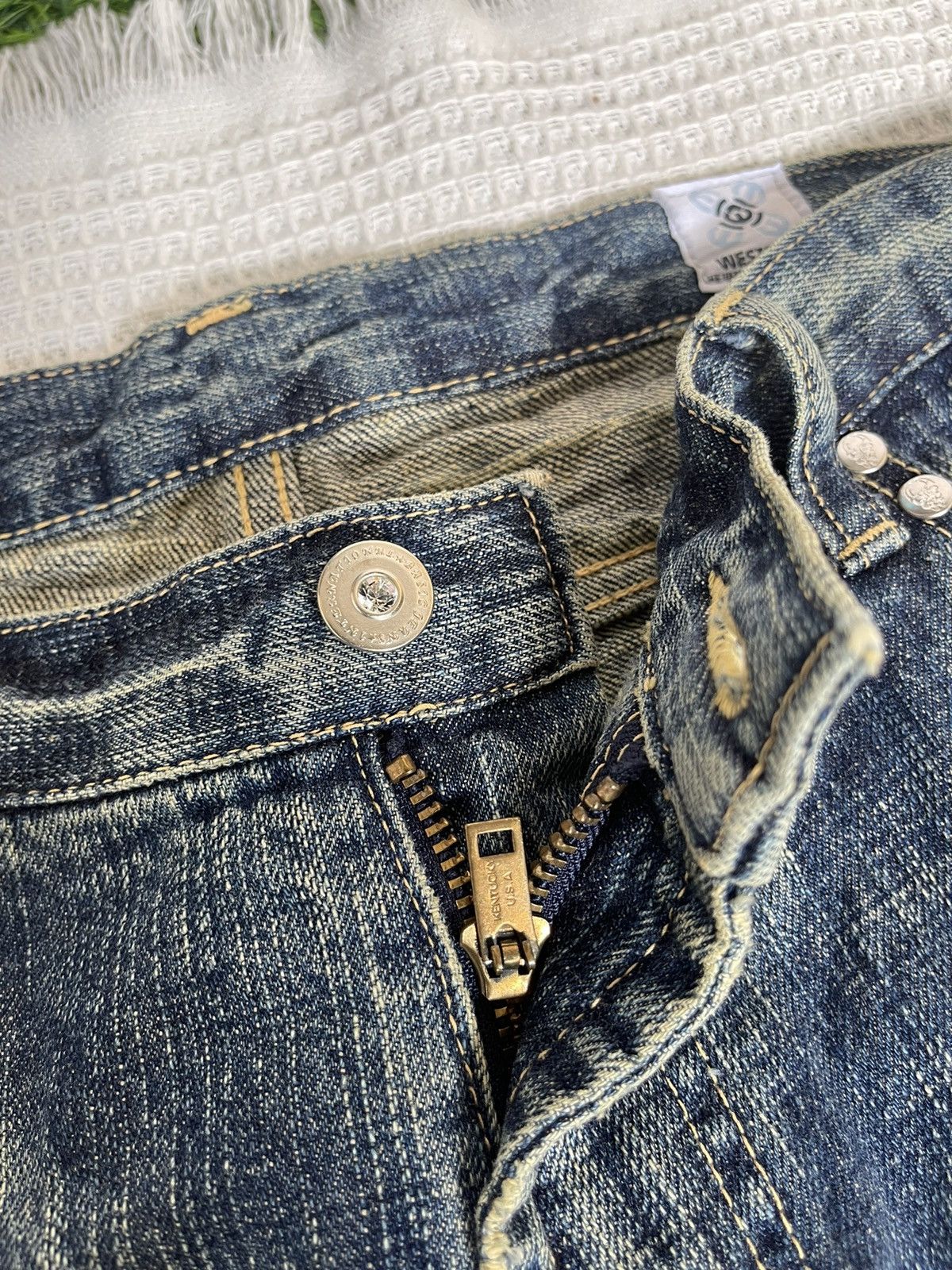Kentucky Boy Tyler Rare‼️Vintage🔥WESTOPIA🔥Distressed Denim Skull Punk Design Size US 35 - 13 Thumbnail