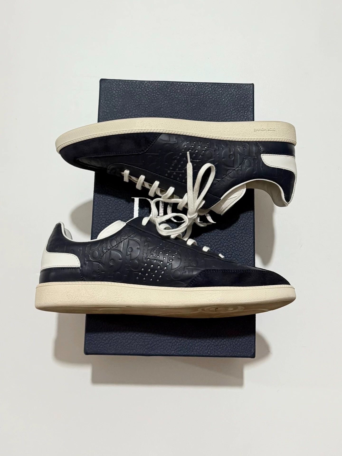 Dior Dior B01 Monogram Embossed Flat Casual Shoes Navy/White 42 Size US 9 / EU 42 - 4 Thumbnail
