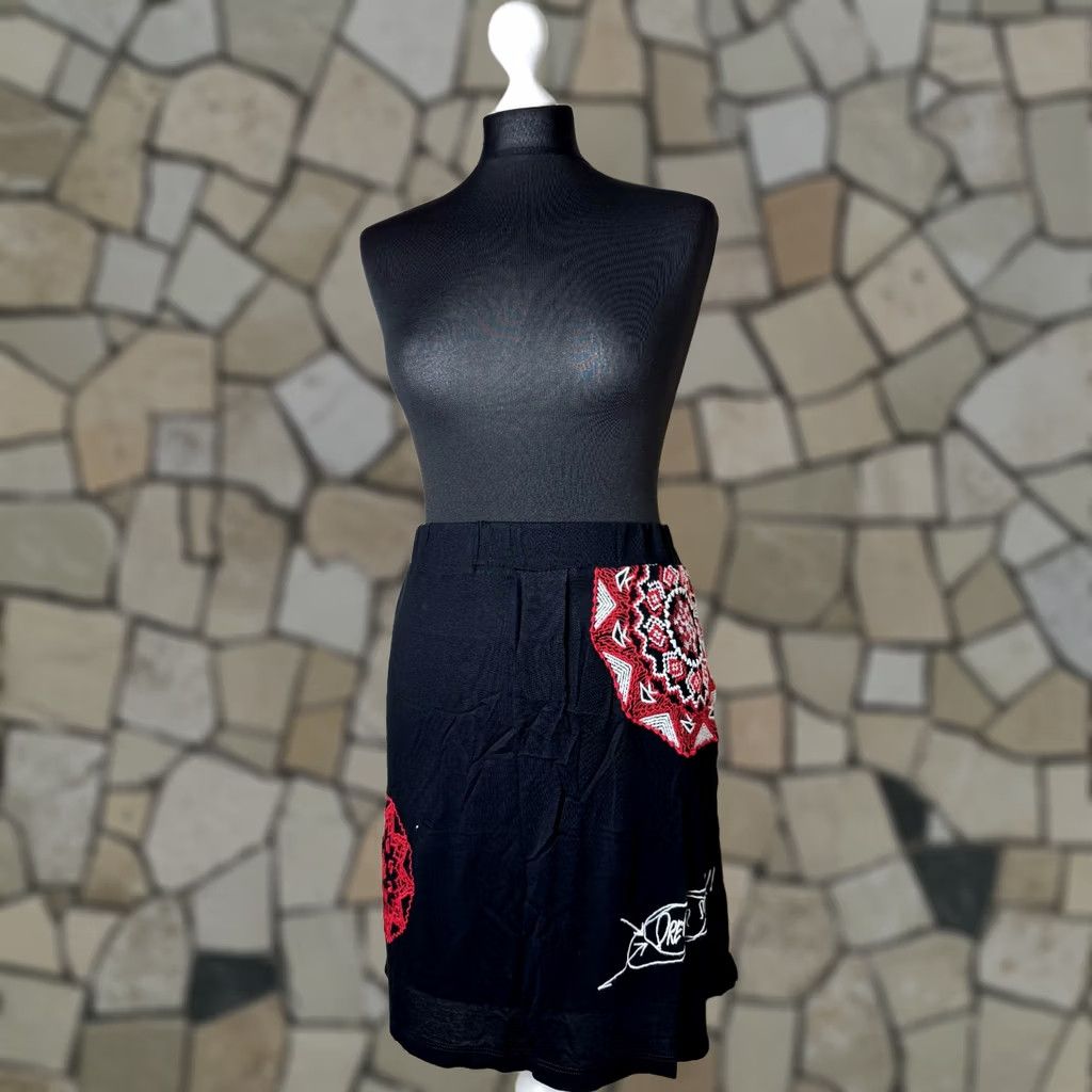 Desigual Desigual womens black Skirt Size XXL Size 40" / US 18 - 1 Thumbnail