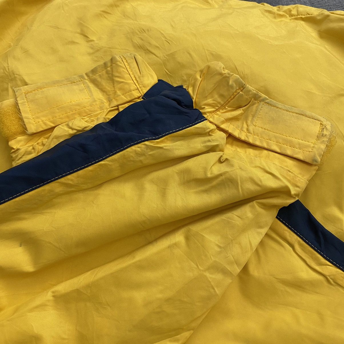 Helly Hansen HELLY HANSEN Outdoor Skiing Hooded Yellow Bomber Jacket Size US M / EU 48-50 / 2 - 8 Thumbnail