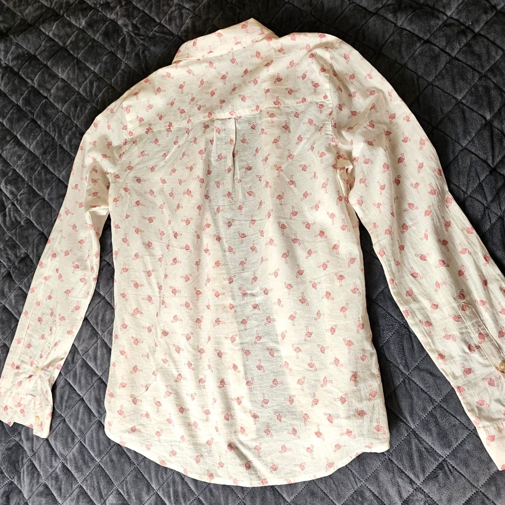 Madewell Madewell Pajama Top Shirt White Flamingo Print V-Neck Long Sleeve Button-Up Pocket Side Slit M/L? (Size S) Size S / US 4 / IT 40 - 7 Thumbnail