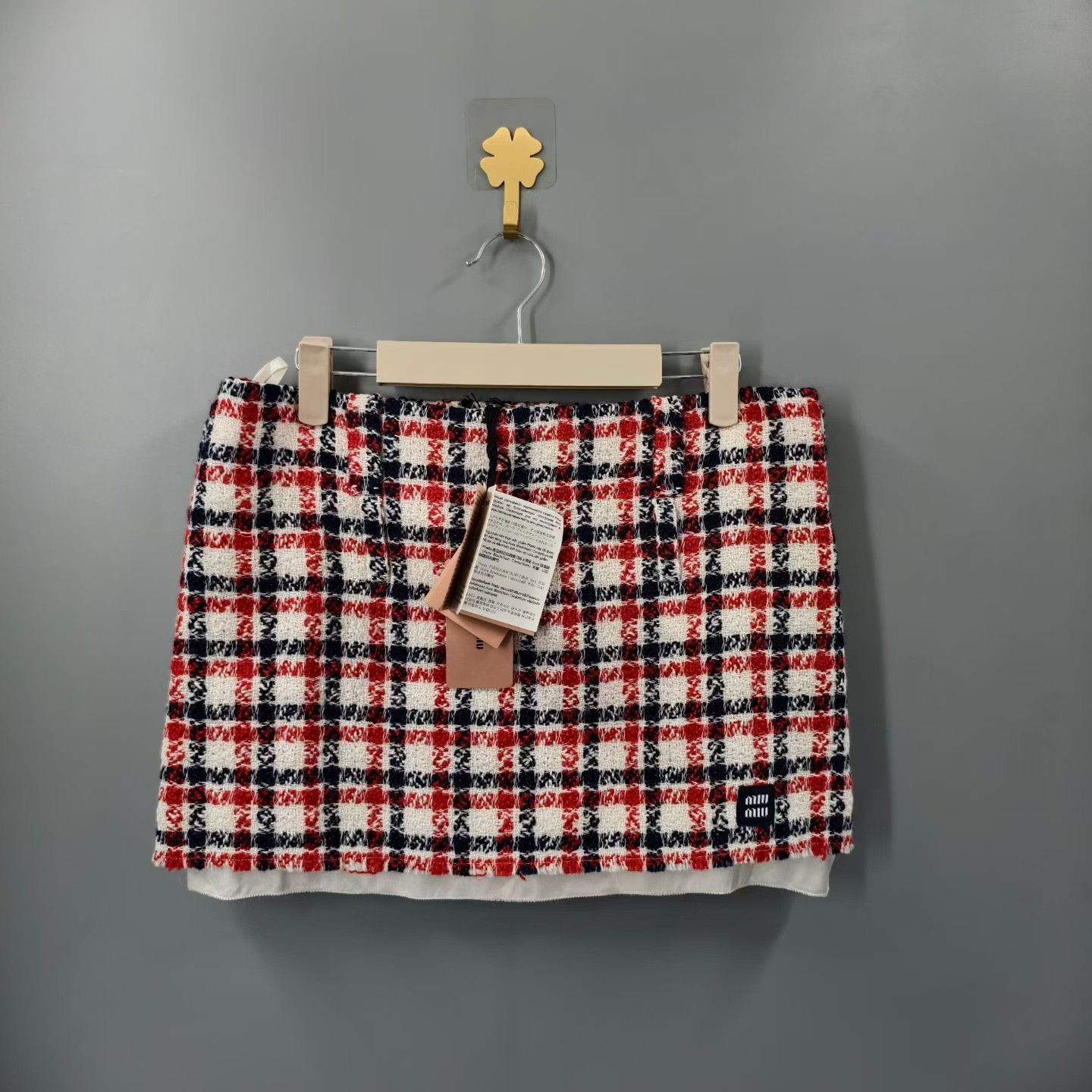 Miu Miu Miu Miu Red Checkered Woven Short Skirt Size 40" / US 18 - 1 Thumbnail