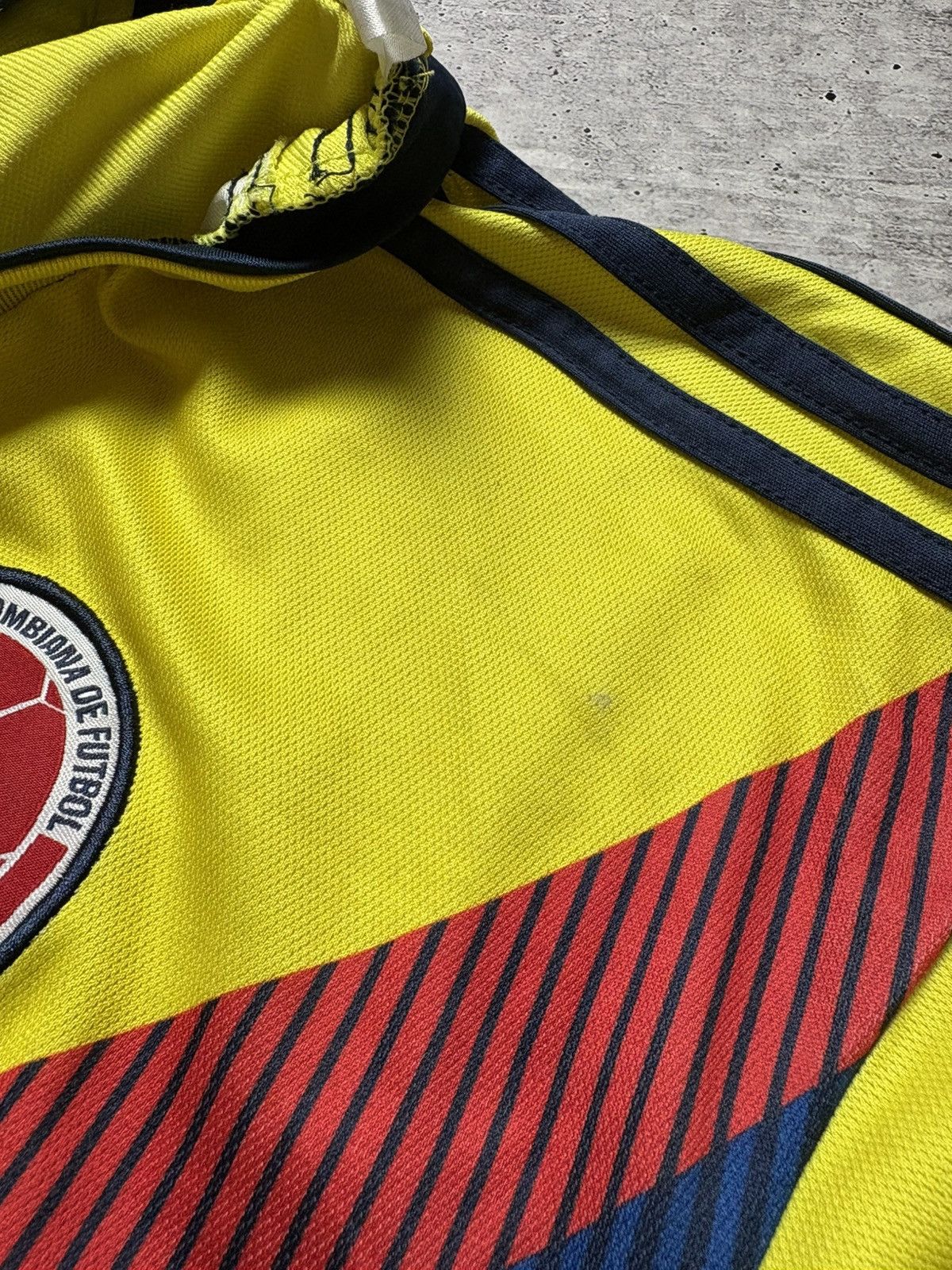 Adidas Vintage Adidas Colombiana Jersey Size US L / EU 52-54 / 3 - 10 Thumbnail