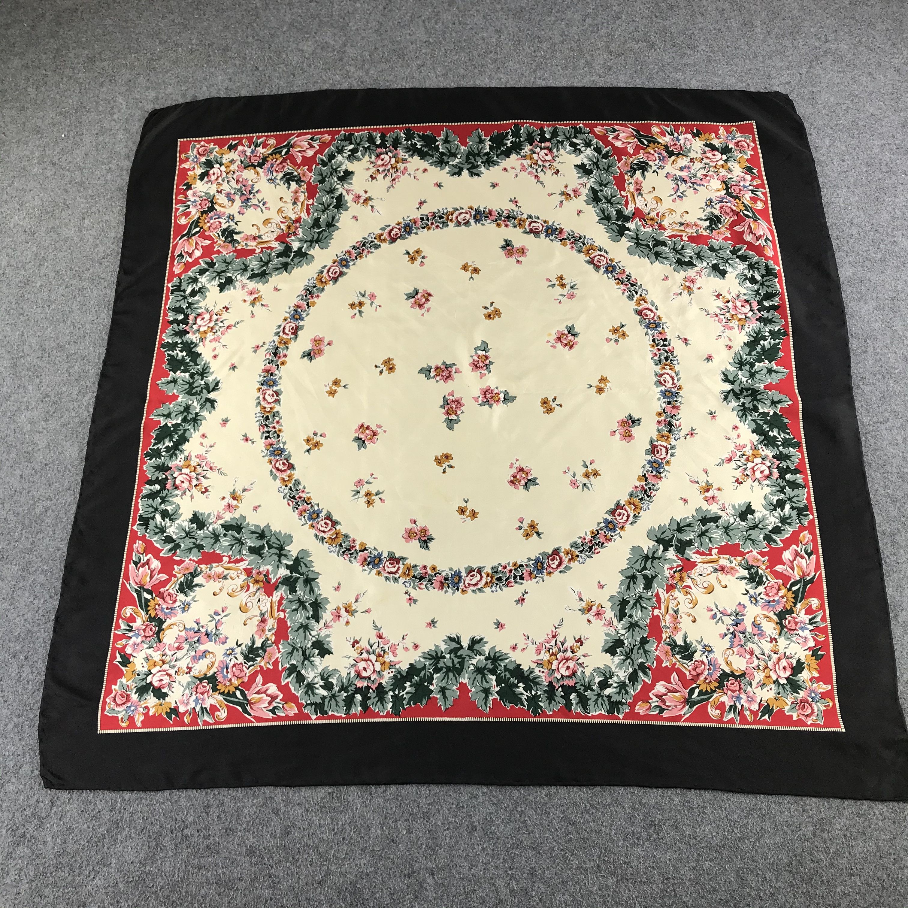 Vintage Vintage Luxury Floral Silk Scarf M69 Size ONE SIZE - 2 Thumbnail