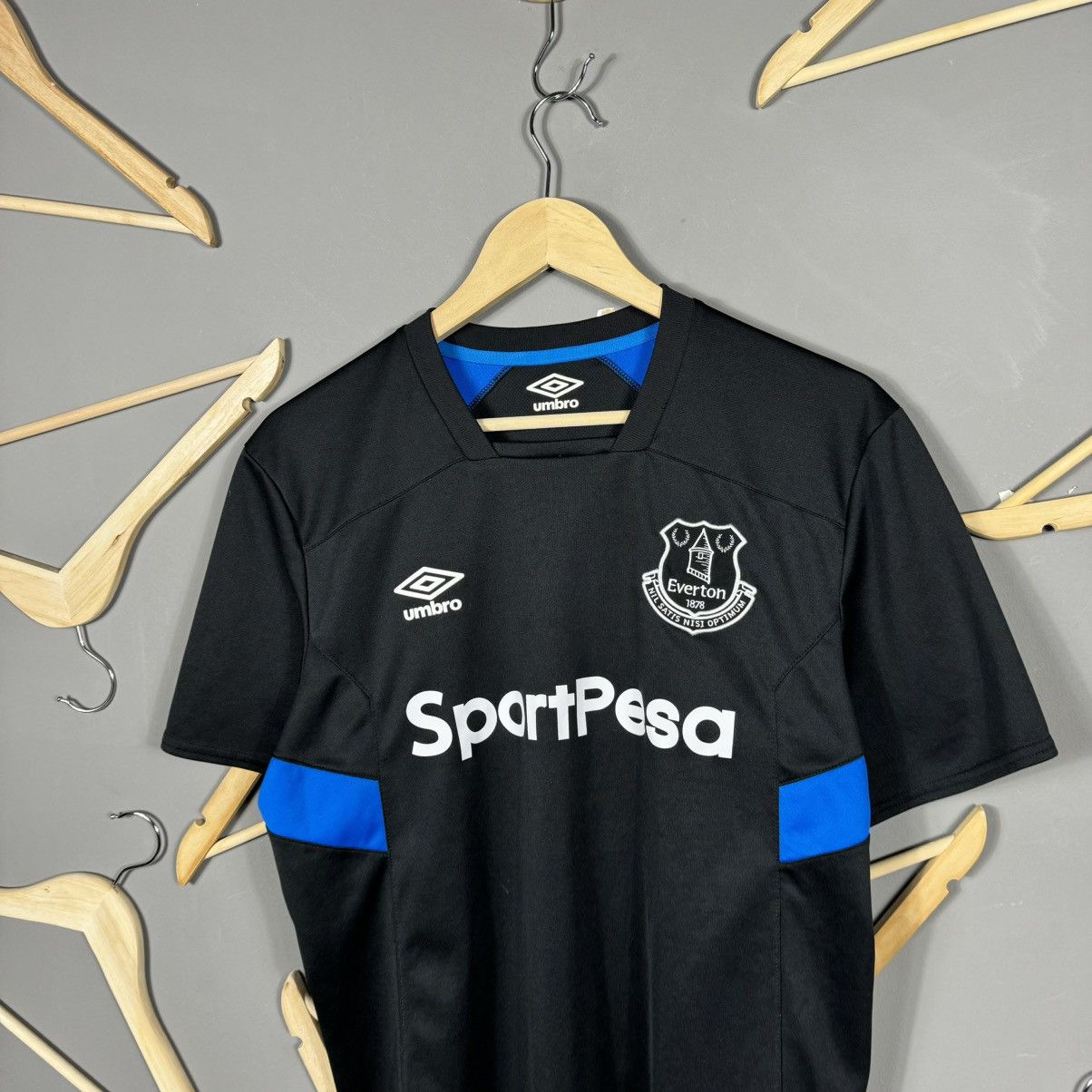 Umbro Umbro Everton Soccer Jersey Size US L / EU 52-54 / 3 - 2 Thumbnail