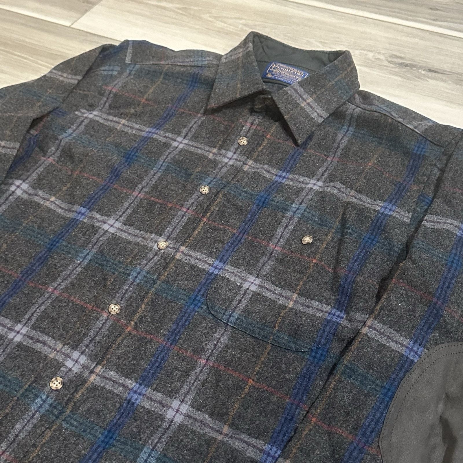 Pendleton VTG 80s Pendleton Wool Trail Shirt Grey Plaid Elbow Patch Size US M / EU 48-50 / 2 - 2 Thumbnail