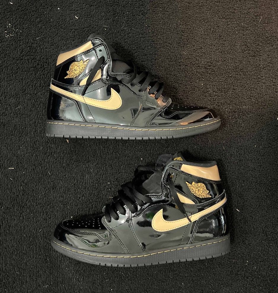 all gold jordan 1