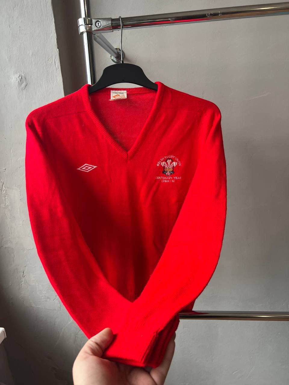 Umbro 1980/81 RARE WALES TEAM RUGBY UNION WOOL JUMPER SWEATER SZ M Size US M / EU 48-50 / 2 - 12 Thumbnail