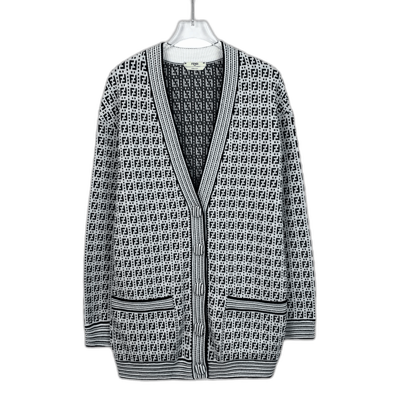 Fendi Fendi Black and White Logo Knit Cardigan Size US S / EU 44-46 / 1 - 1 Thumbnail
