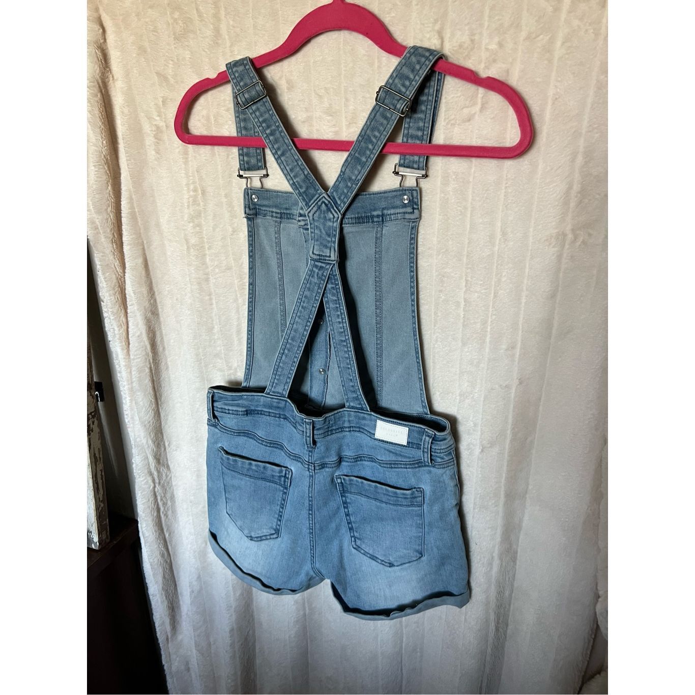 Other Celebrity Pink Blue Jean Short Overalls Woman’s Size Medium Size 28" / US 6 / IT 42 - 5 Thumbnail