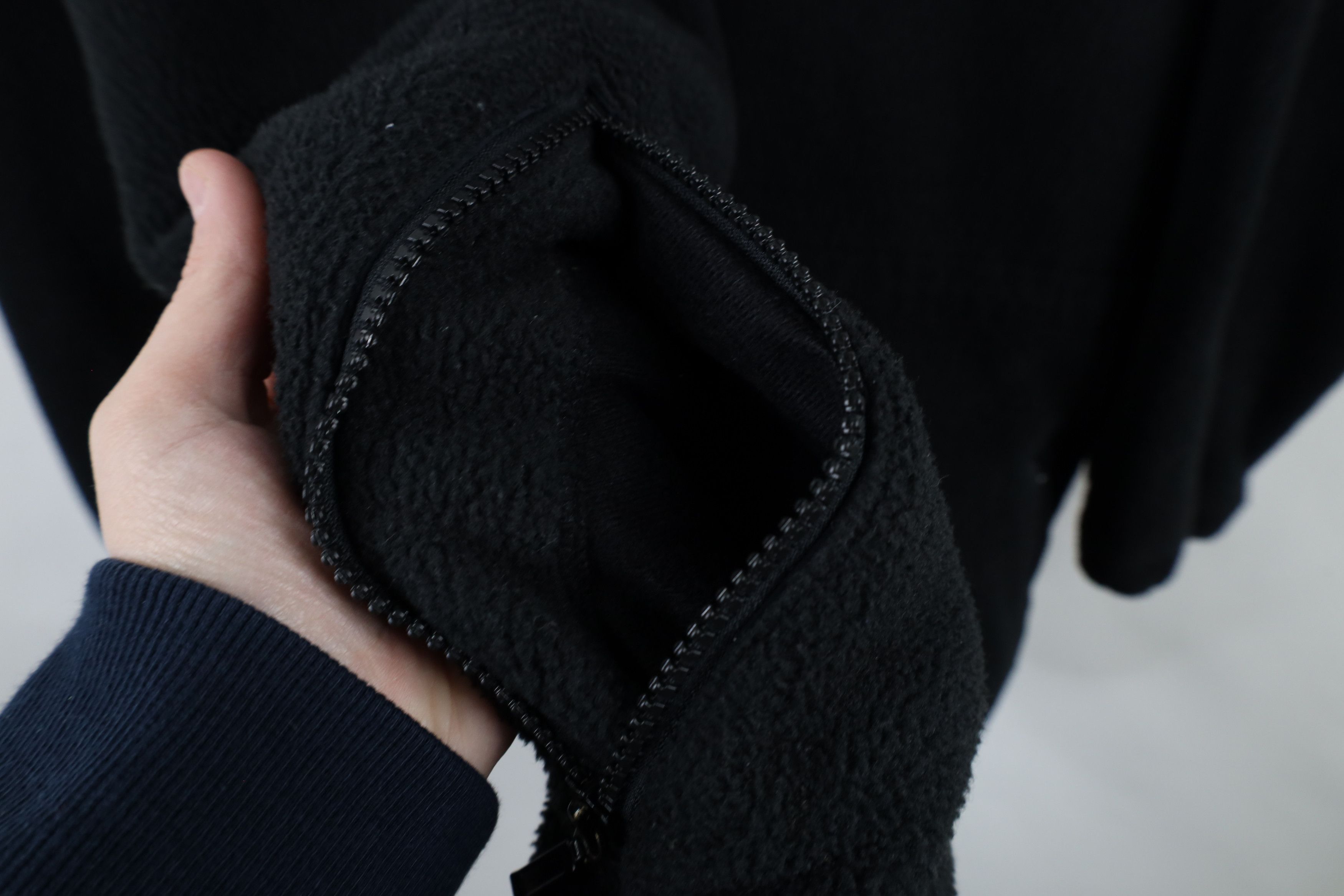 Eddie Bauer × Vintage Vintage 90s Eddie Bauer Hooded Fleece Jacket Black USA Size L / US 10 / IT 46 - 4 Thumbnail