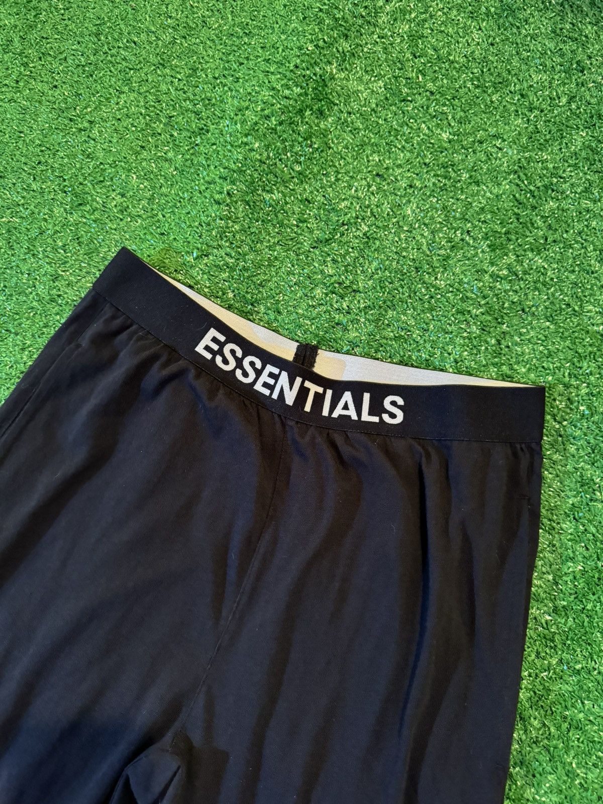 Essentials × Fear of God Fear Of God x Essentials Pant Size US 30 / EU 46 - 3 Thumbnail