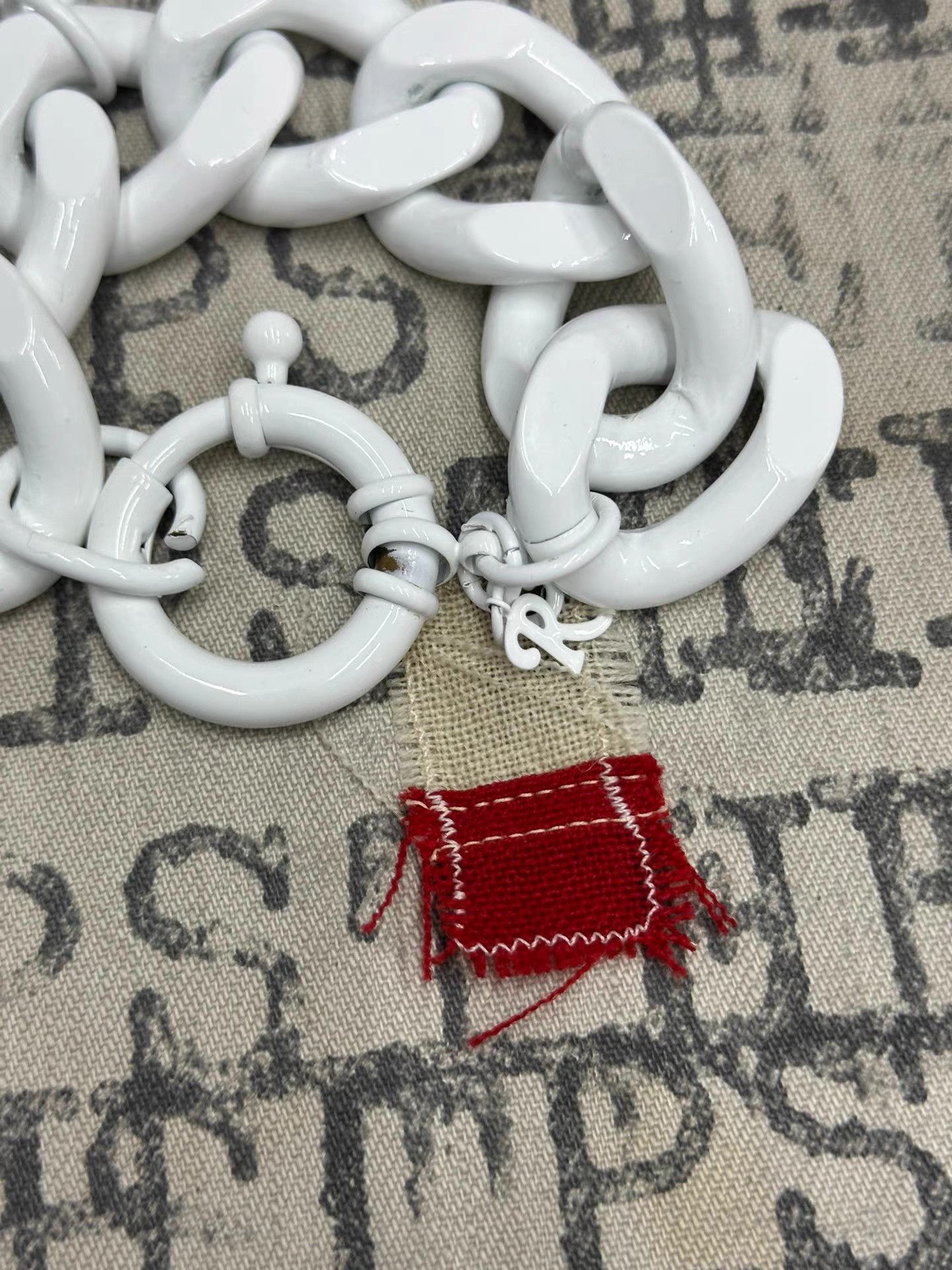 Raf Simons Raf Simons White Paint Bracelet K20 Size ONE SIZE - 2 Thumbnail