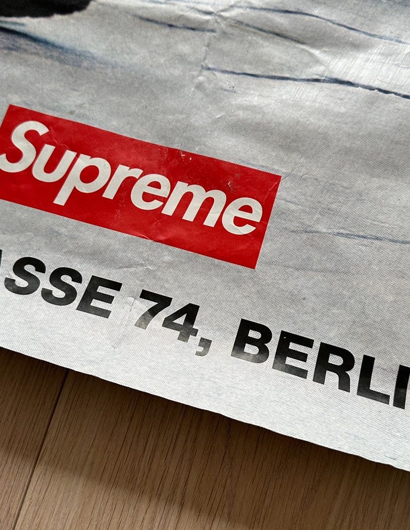 Supreme Supreme opening store Berlin poster billboard promo skate Size ONE SIZE - 6 Thumbnail
