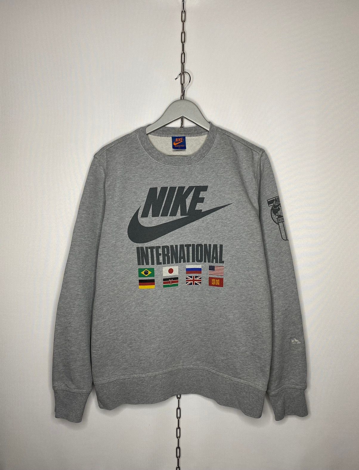 Nike 🔥Men’s Rare Vintage Nike Flags International Sweatshirt 🔥 Size US L / EU 52-54 / 3 - 1 Preview
