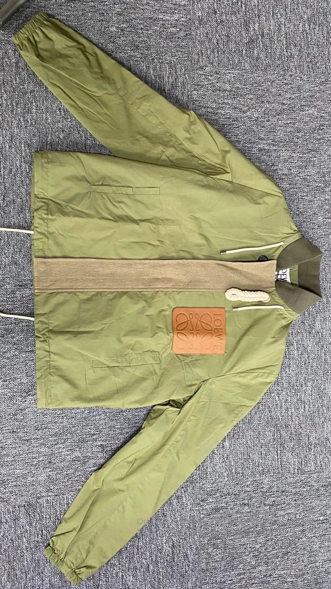 Loewe LOEWE Logo Army Green Casual Jacket. Size US M / EU 48-50 / 2 - 1 Thumbnail