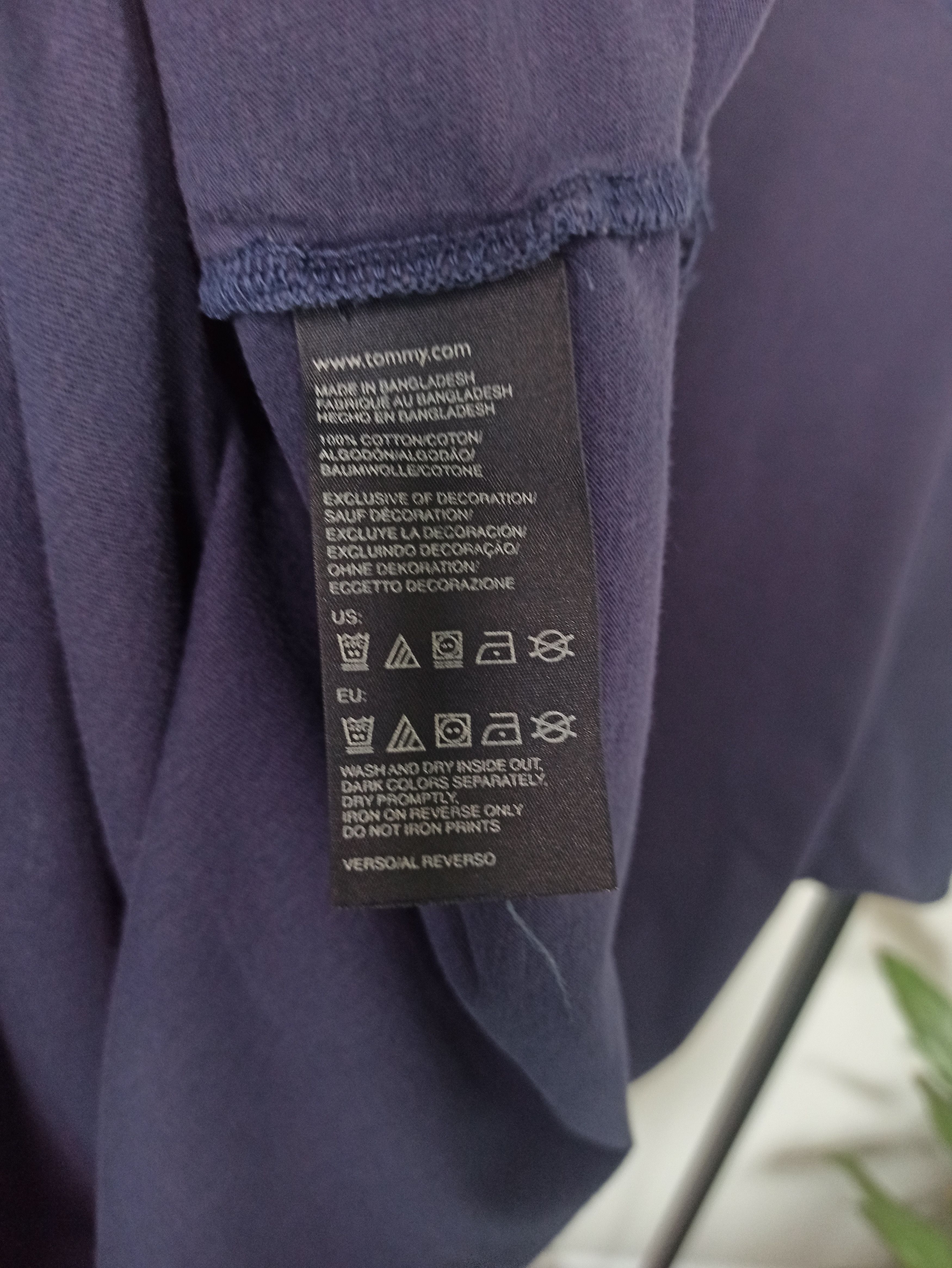 Tommy Hilfiger Navy blue T-shirt Tommy Hilfiger size L Size US L / EU 52-54 / 3 - 4 Thumbnail