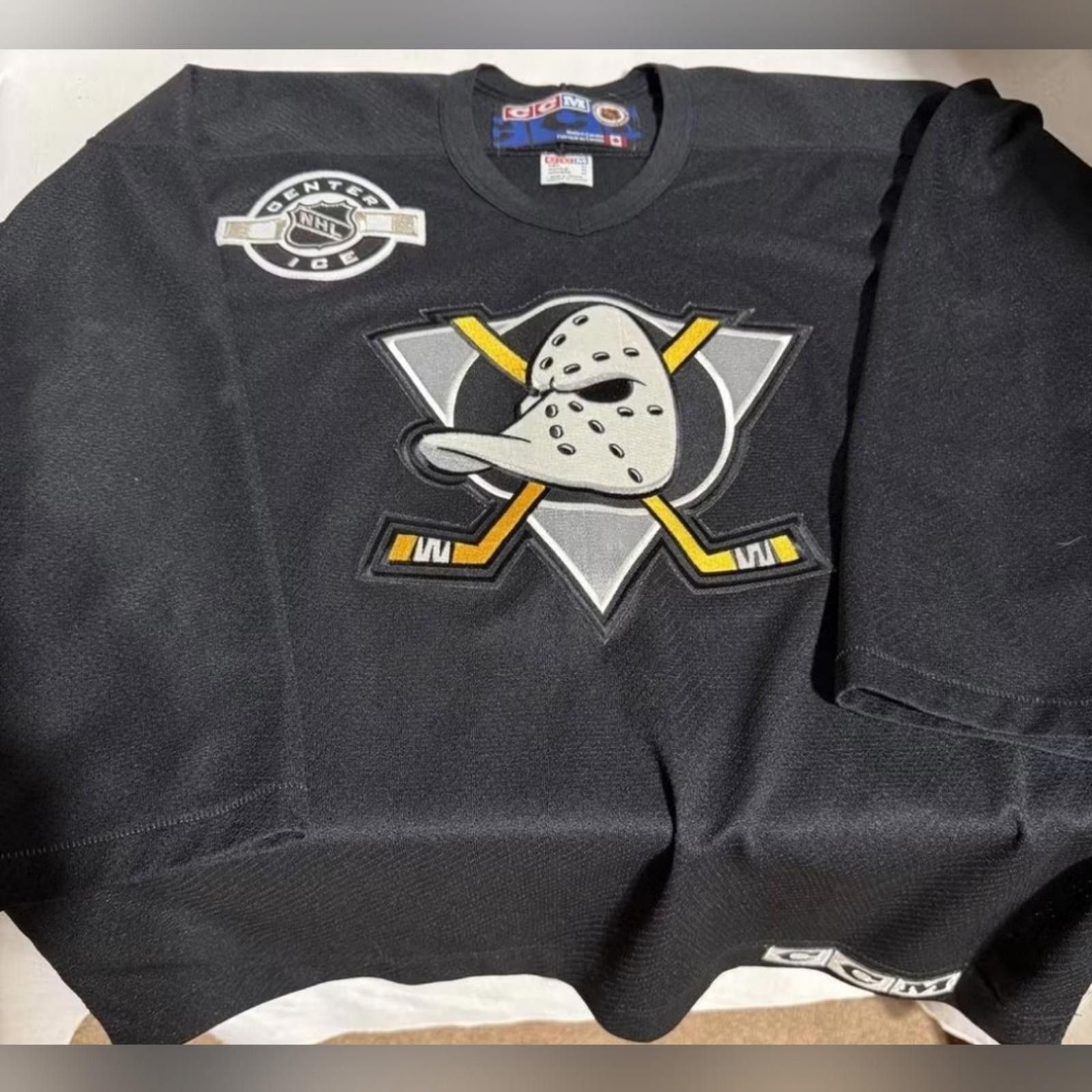 Ccm Vintage Mighty Ducks CCM Hockey Black Jersey, Medium Tall Size US M / EU 48-50 / 2 - 1 Thumbnail