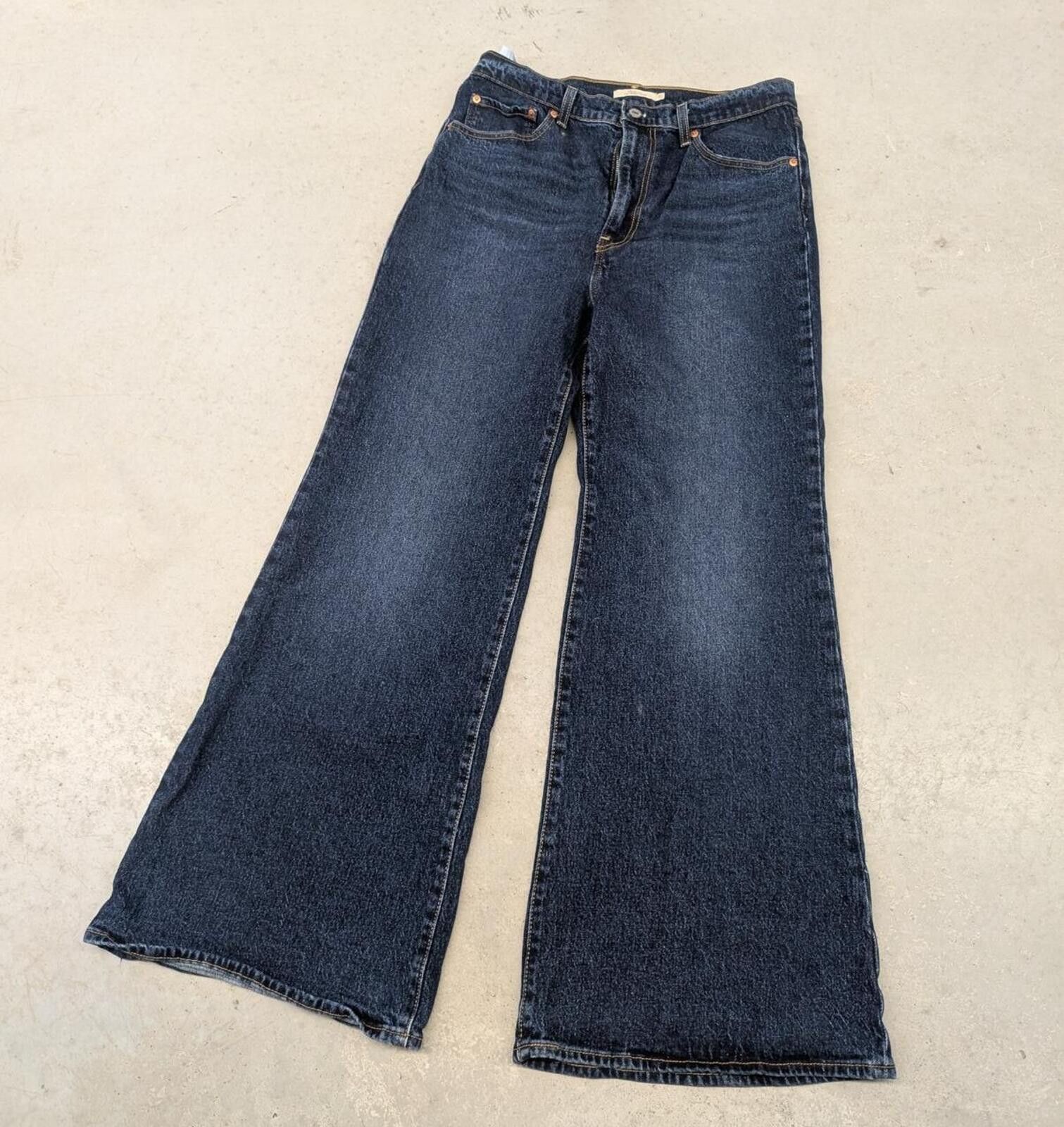 Levi's Levis Premium Collection Ribcage Bell Bottom Flare Jeans Size 31" - 2 Thumbnail