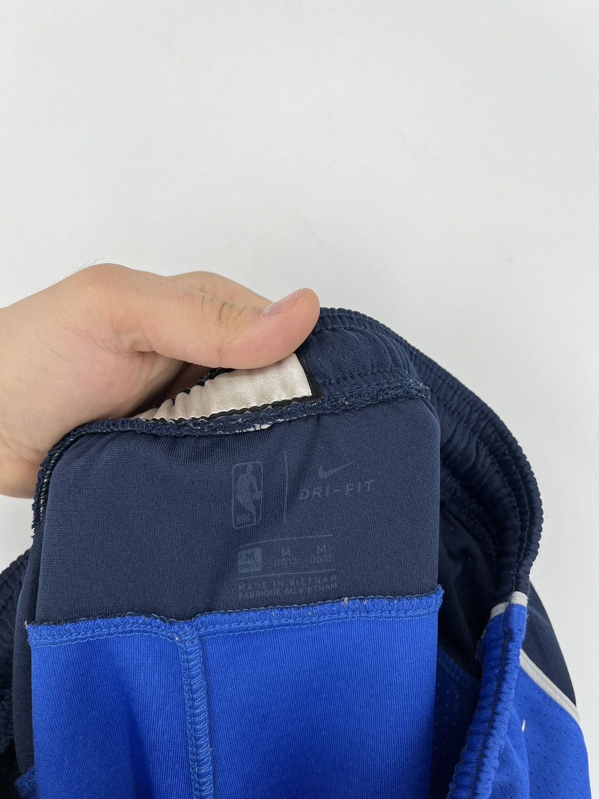 Nike × Sports Specialties Vintage Nike Basketball Nba Shorts Size M Size US 32 / EU 48 - 10 Thumbnail