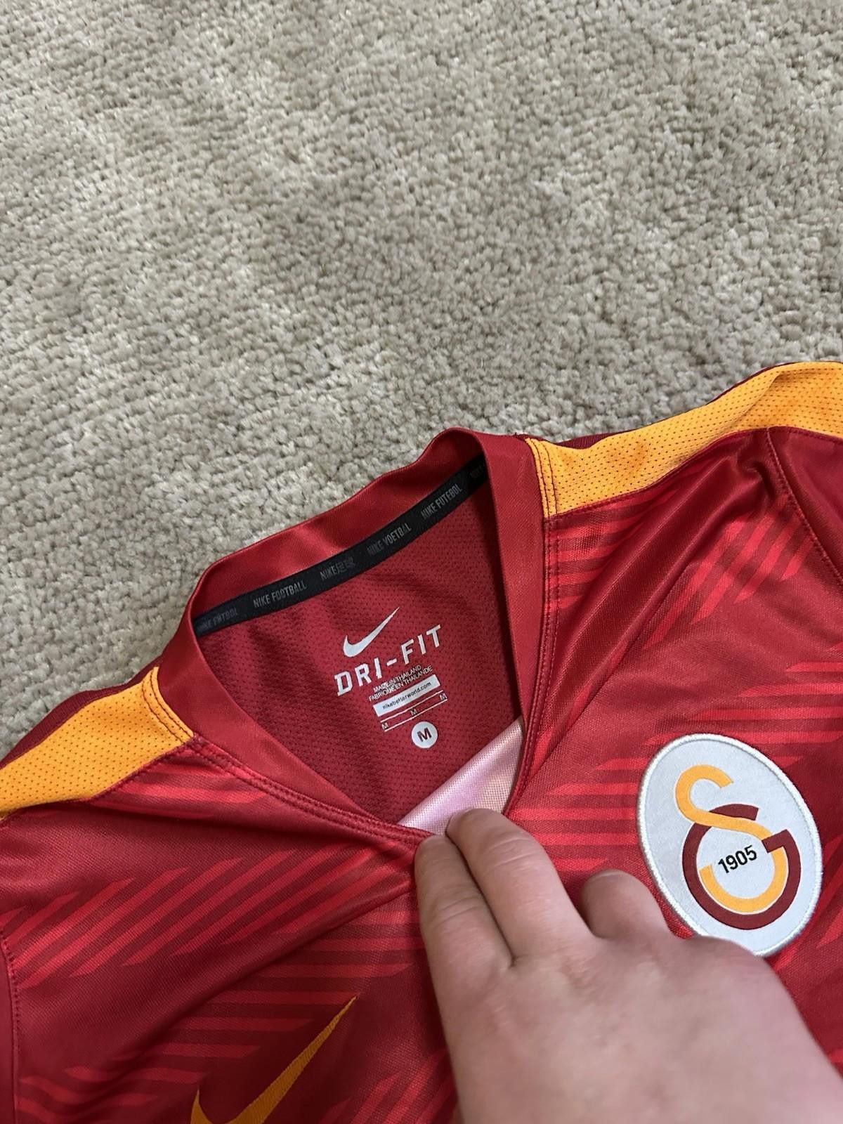 Nike 2014-15 Galatasaray Nike Football Soccer Training Shirt Sz M Size US S / EU 44-46 / 1 - 4 Thumbnail