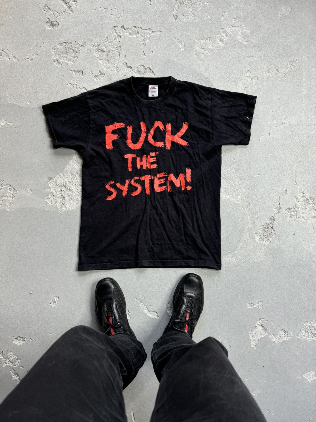 Vintage Vintage Fuck The System Black T-Shirt Size US L / EU 52-54 / 3 - 1 Thumbnail