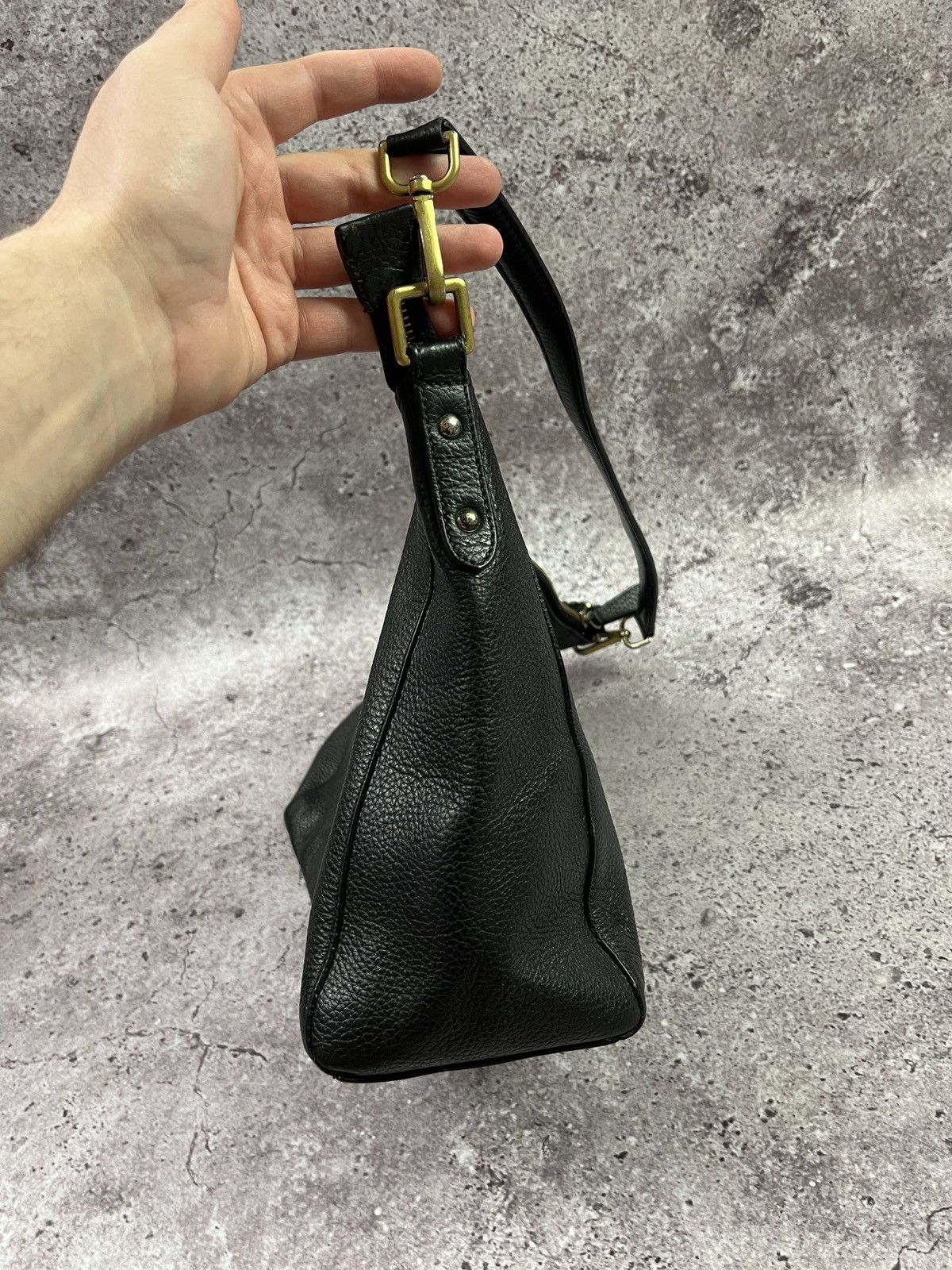 Tod's Black Pebbled Leather Shoulder Bag Hobo Purse Italy 🇮🇹 Size ONE SIZE - 4 Thumbnail