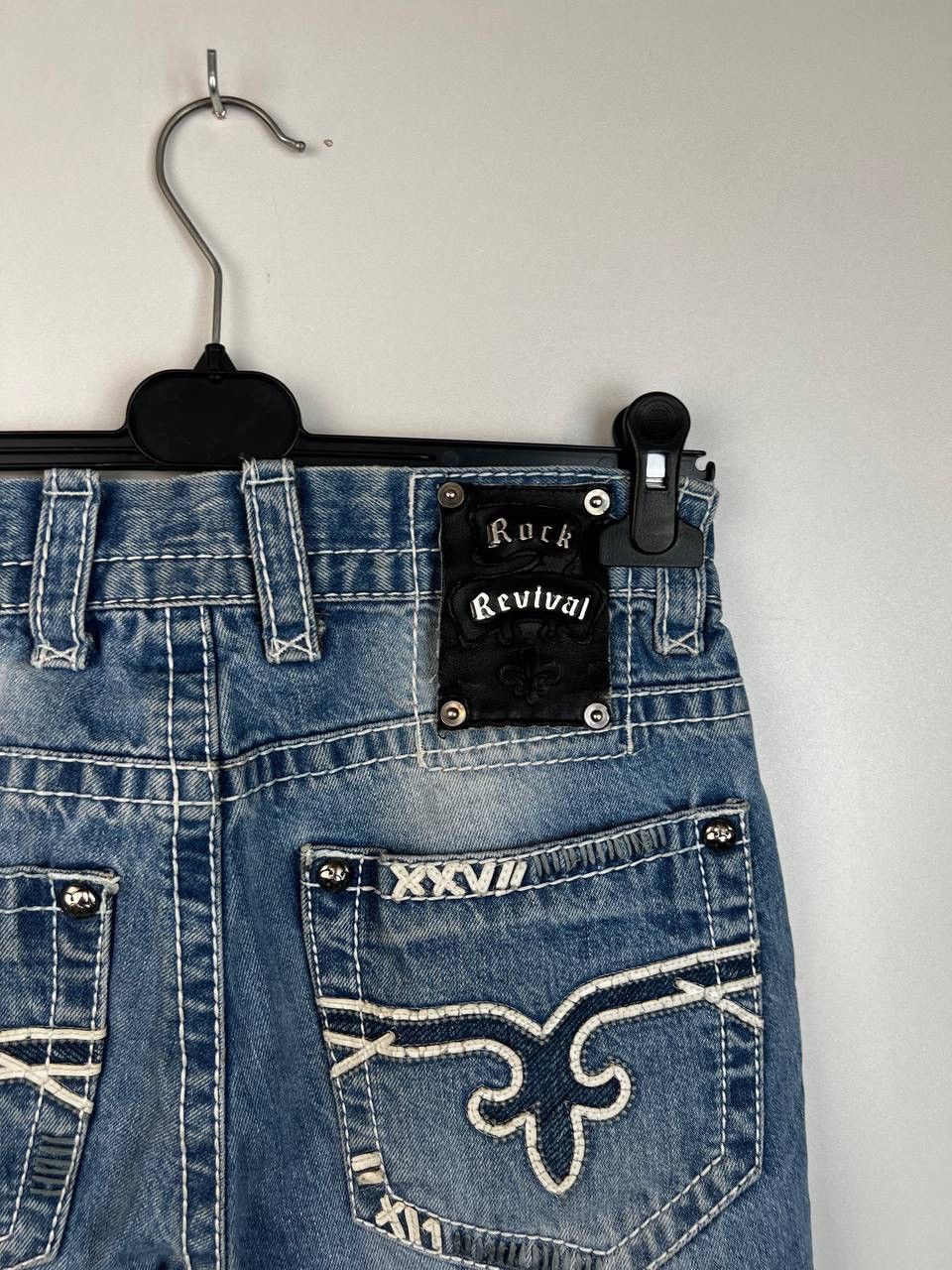 Band Tees Rock Revival Crazy vintage denim size 30 Size US 30 / EU 46 - 4 Thumbnail