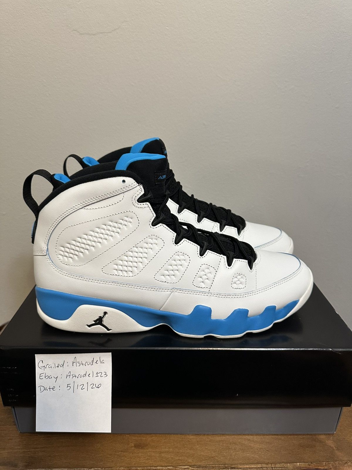 Jordan Brand Nike Air Jordan 9 Retro 2024 Powder Blue Size 13 Size US 13 / EU 46 - 1 Thumbnail