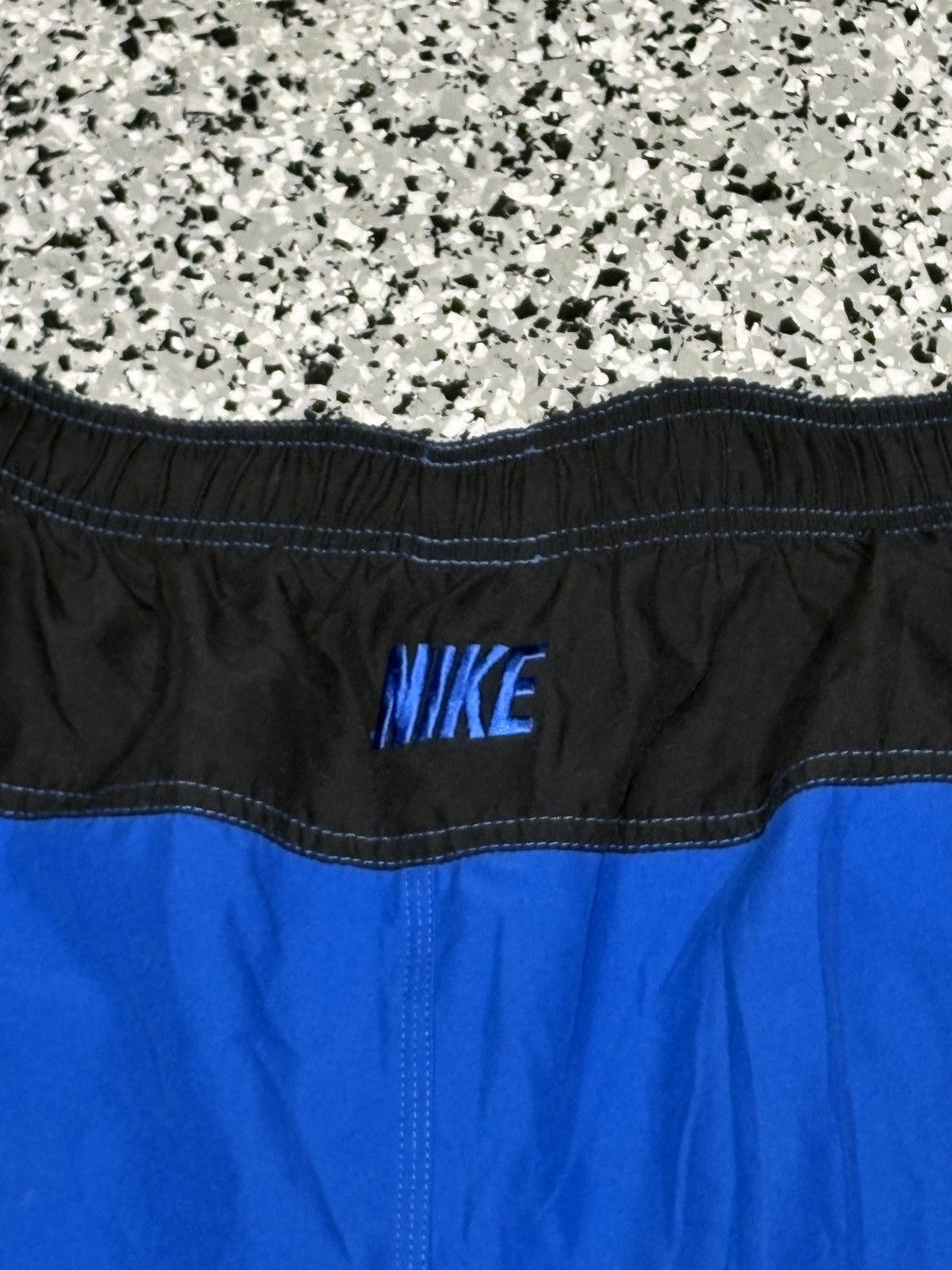 Nike Vintage 2000s Nike Blue/Black Nylon Swim Shorts Size XL Size US 36 / EU 52 - 5 Thumbnail