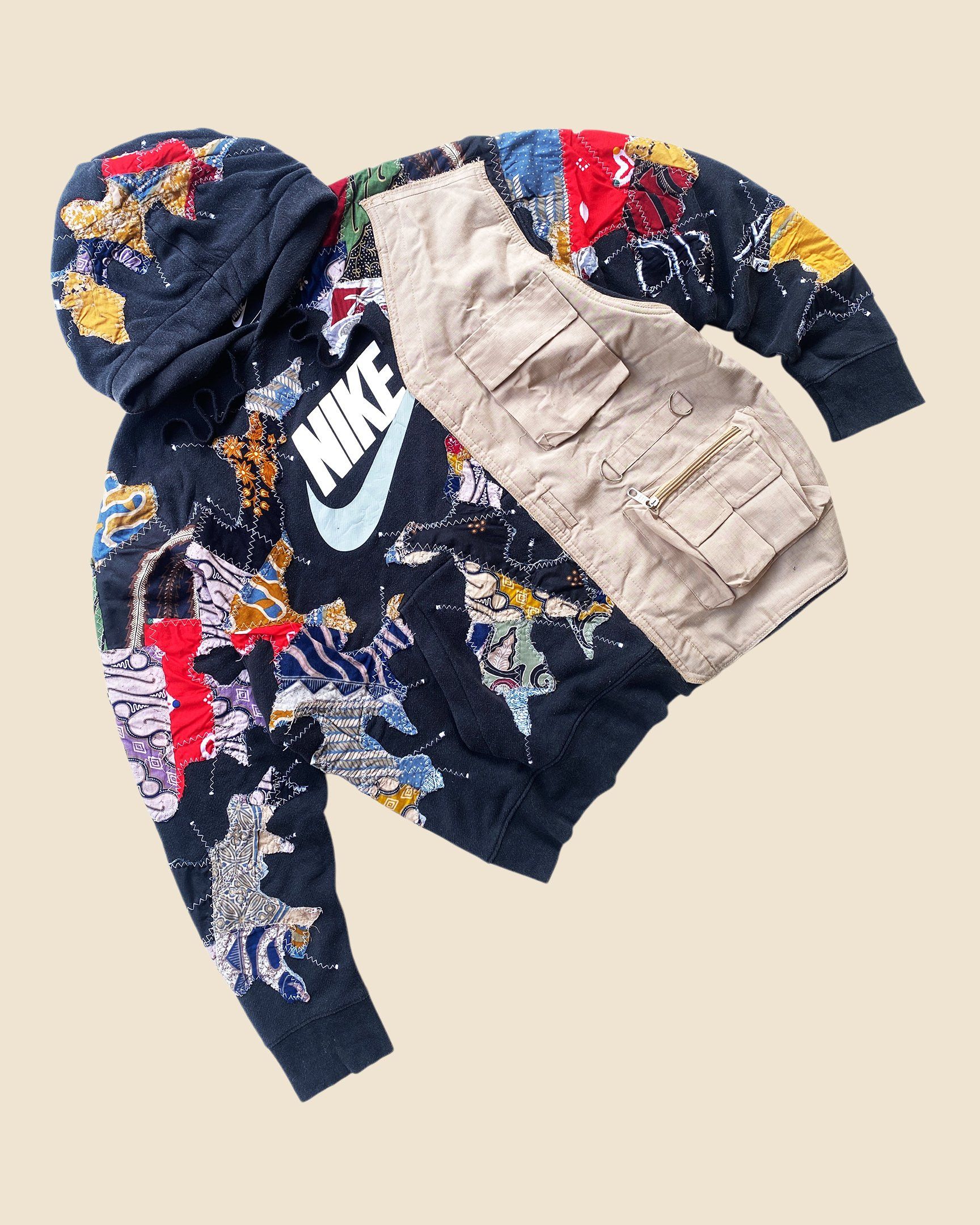 Handmade × Nike 1 OF 1 REWORKED NIKE BATIK PATCHWORKS VEST HOODIE SIZE XL Size US XL / EU 56 / 4 - 2 Thumbnail