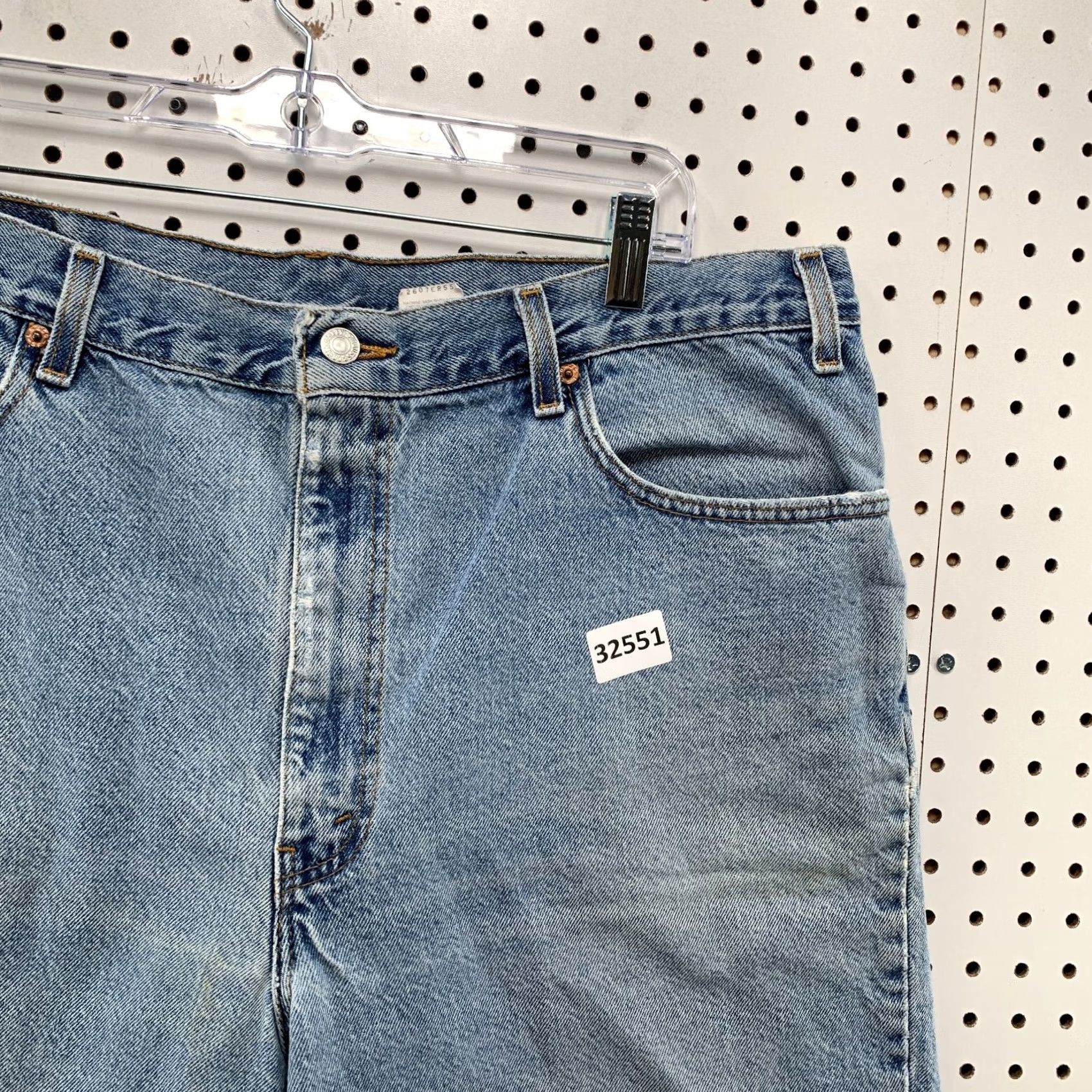 Levi's VINTAGE Levi's 550 Denim Shorts Mens 38x10 Blue Made USA JORTS 90s Bermuda 10in Inseam Mens Size US 38 / EU 54 - 5 Thumbnail