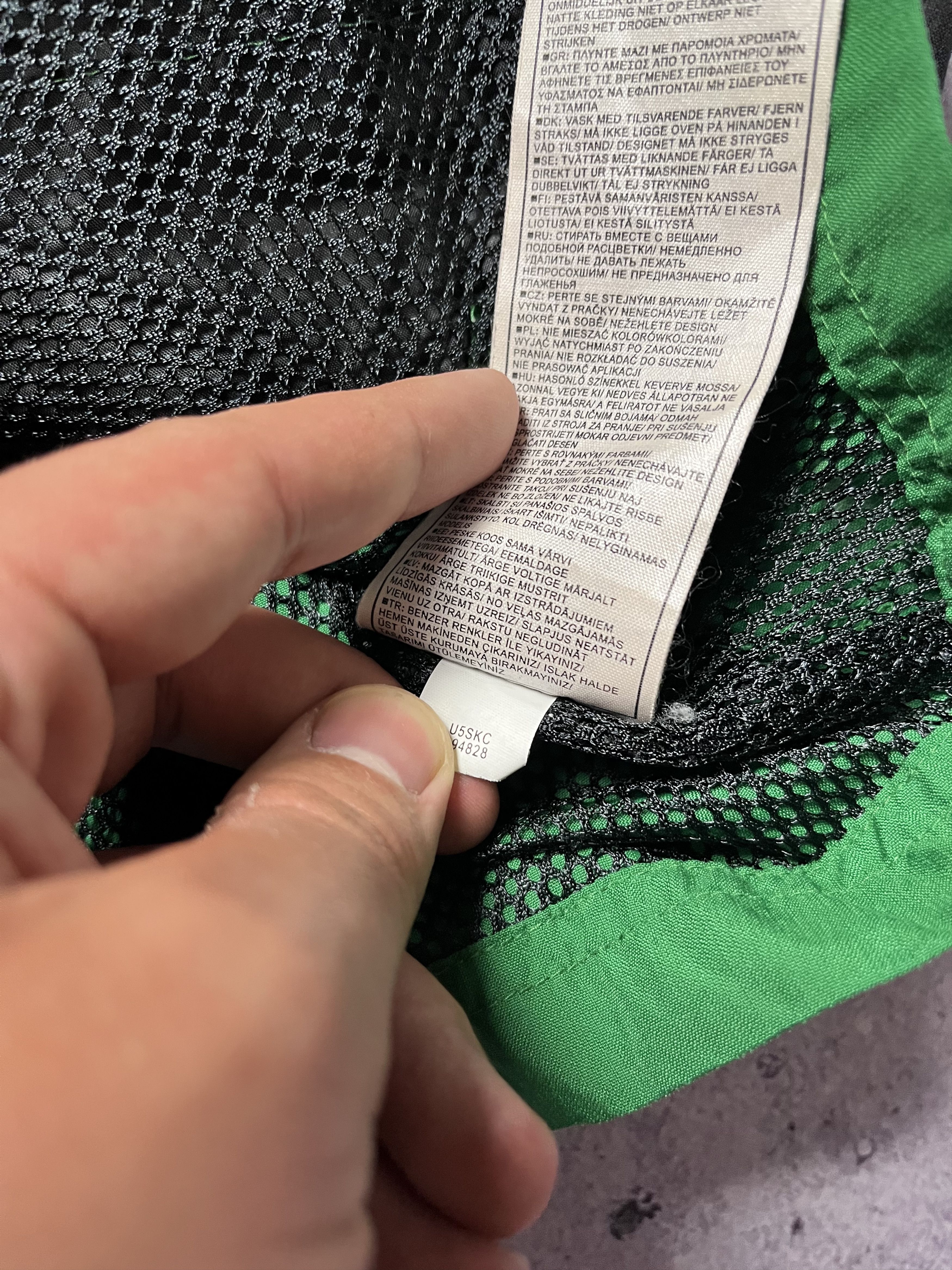 Nike Nike 90's Vintage Windbrealer Light Jacket Y2K Hype Gorpcore Size US XS / EU 42 / 0 - 7 Thumbnail