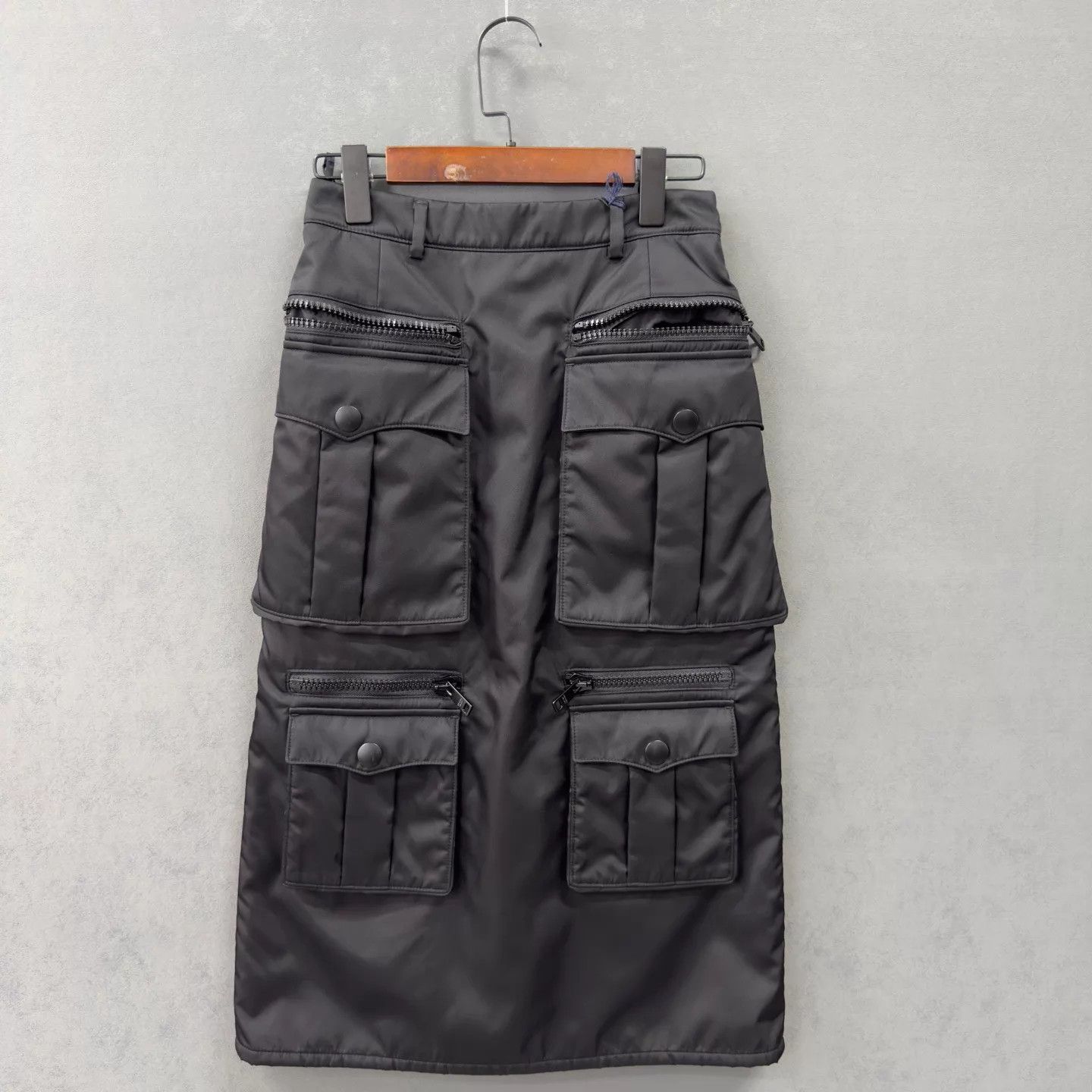 Prada Prada Black Nylon Pocket Skirt 38 New With Tags Size 26" / US 2 / IT 38 - 1 Thumbnail