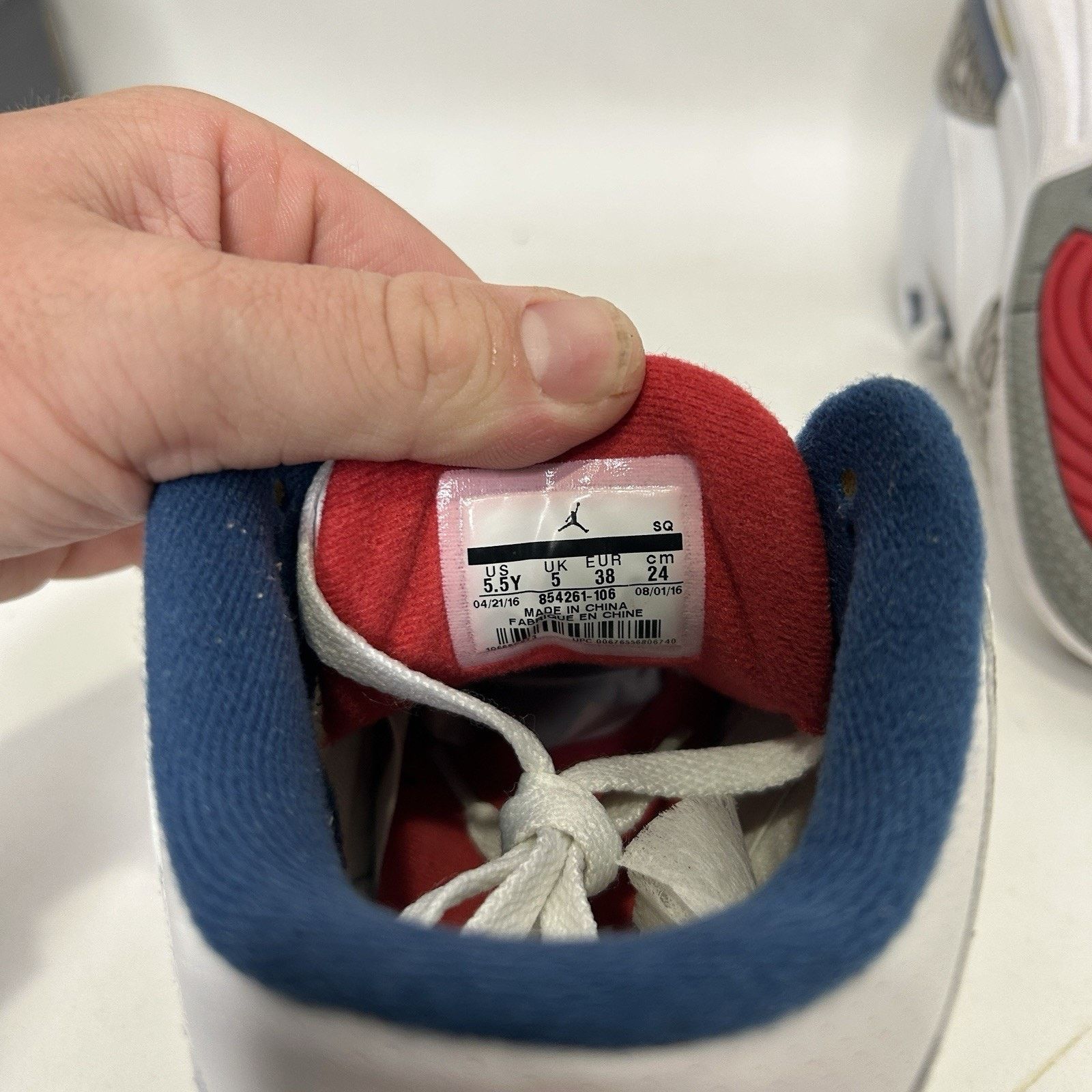 Jordan Brand Nike Air Jordan 3 Retro GS “True Blue” 2016 Size US 8.5 / IT 38.5 - 8 Thumbnail