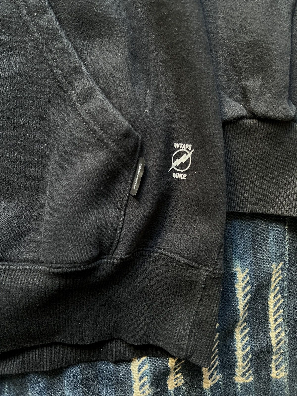 Wtaps Wtaps Vintage Original Logo Hoodie 2001FW Size US L / EU 52-54 / 3 - 6 Thumbnail
