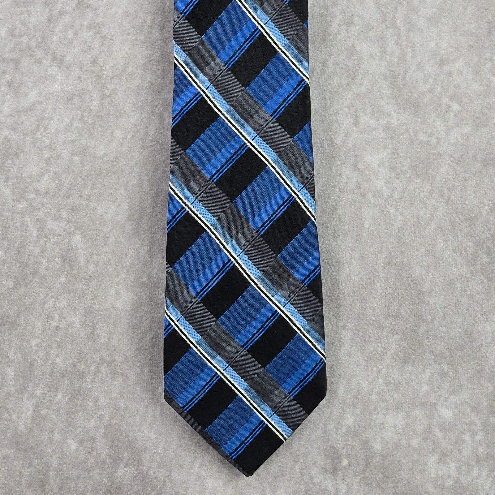 Arrow Arrow Blue Gray Black Plaid Tartan 100% Silk Men's Neck Tie Size 28 - 1 Thumbnail