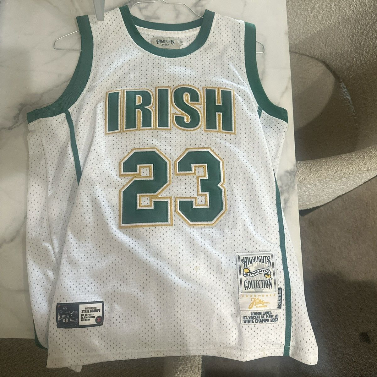 Other LeBron James St. Vincent–St.Mary#23 High School Jersey(BNWT) Size US M / EU 48-50 / 2 - 2 Thumbnail