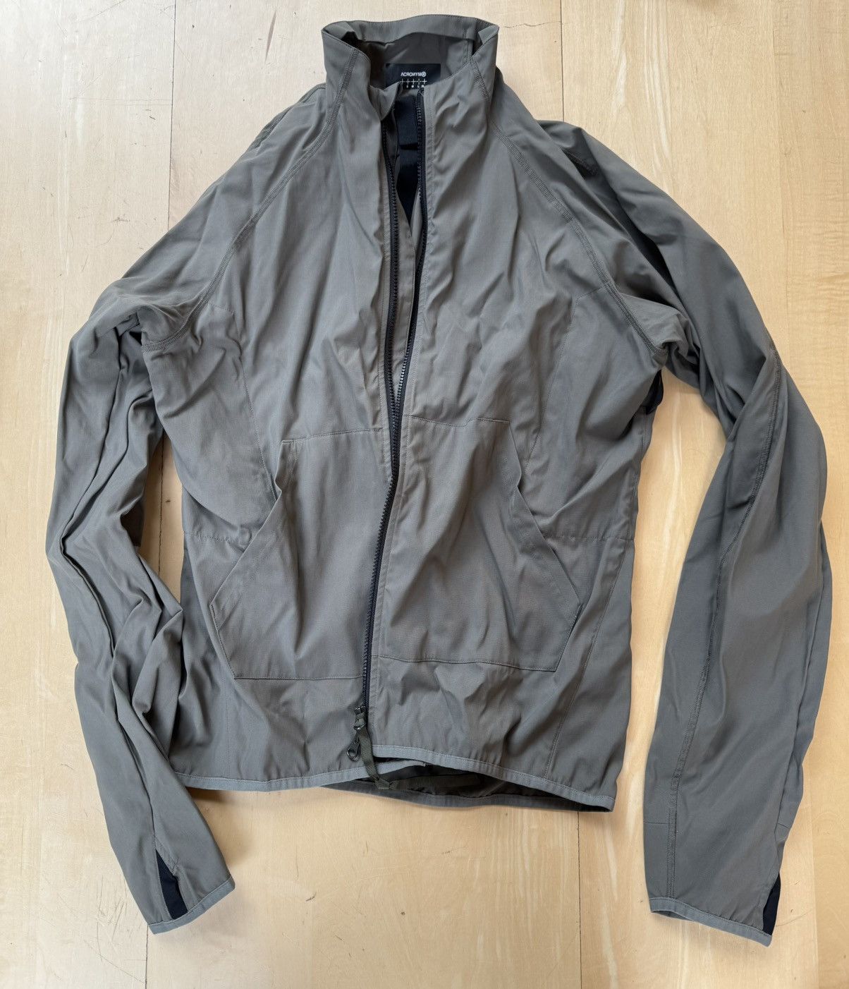 Acronym Acronym J97-M Size US S / EU 44-46 / 1 - 2 Thumbnail