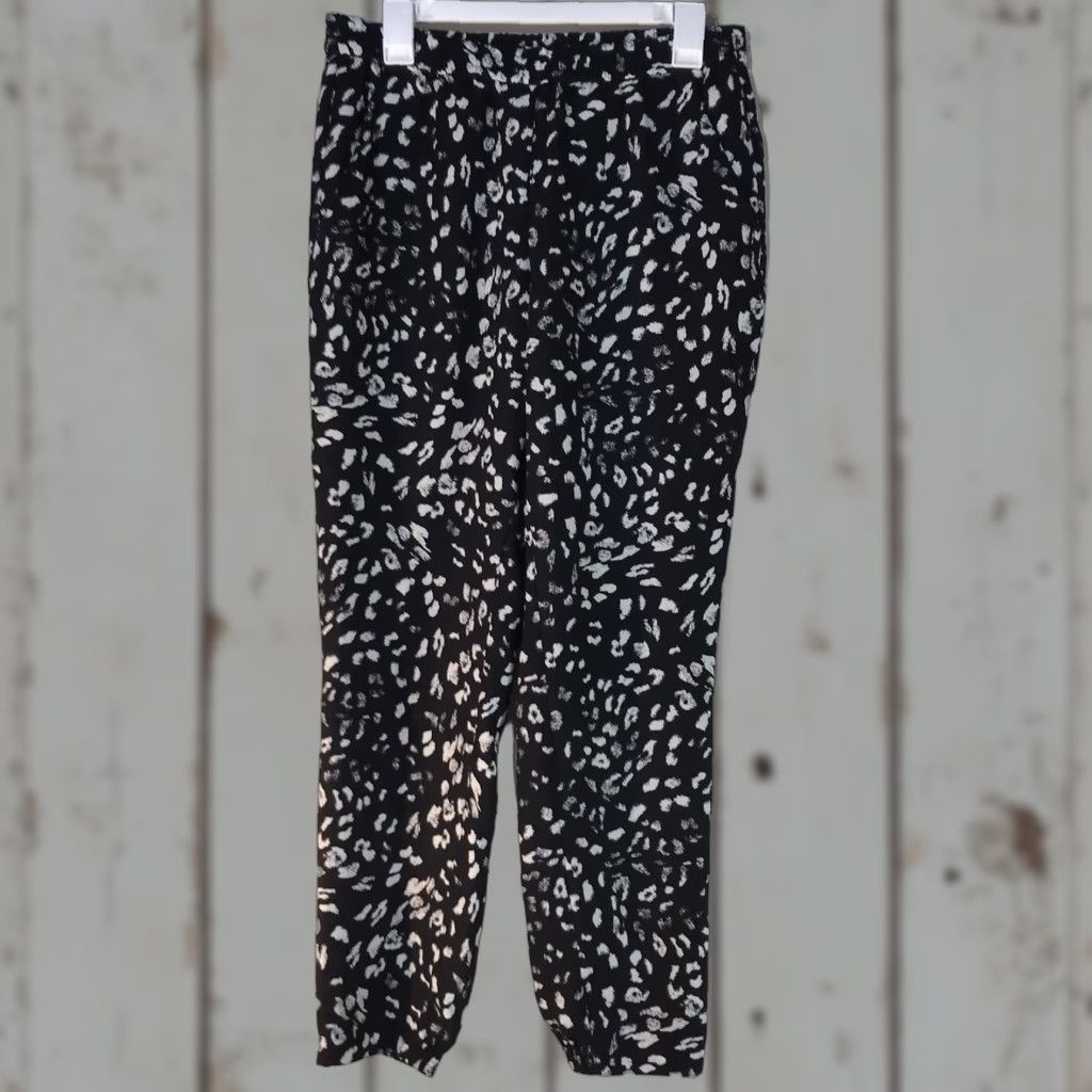Vince Camuto Vince Camuto Black White Geometric Dress Pants Womens Size S Tapered Pull On Size 28" / US 6 / IT 42 - 1 Thumbnail