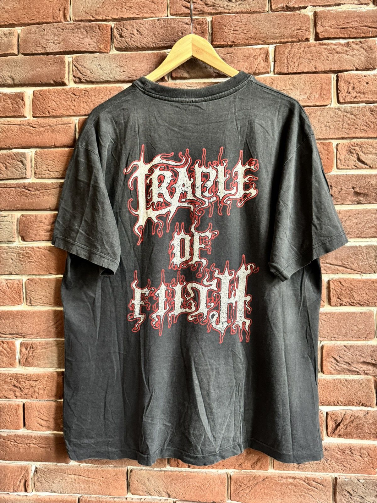 Band Tees Rare Vintage 90s Cradle Of Filth Boris Valejo Metal Band Tee Size US XL / EU 56 / 4 - 2 Thumbnail