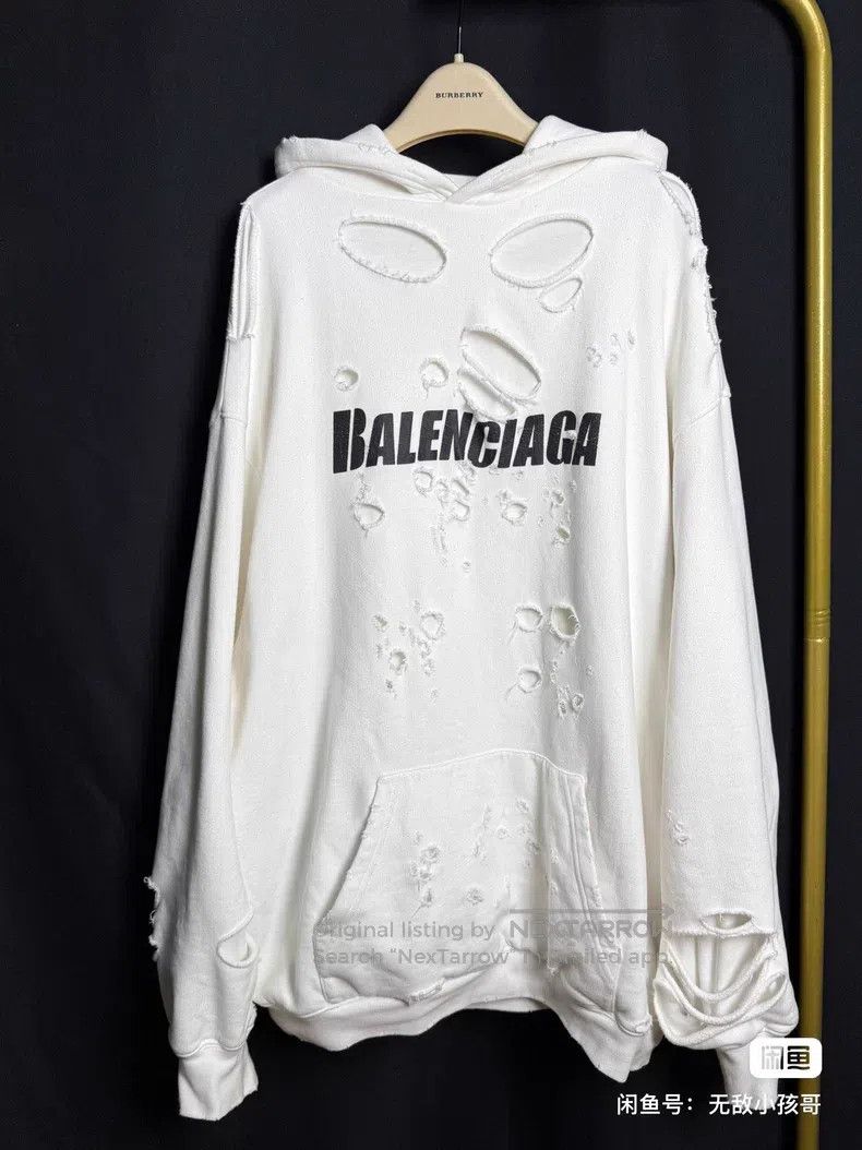 Balenciaga Balenciaga White Destroyed Hoodie Size US XXS / EU 40 - 1 Thumbnail