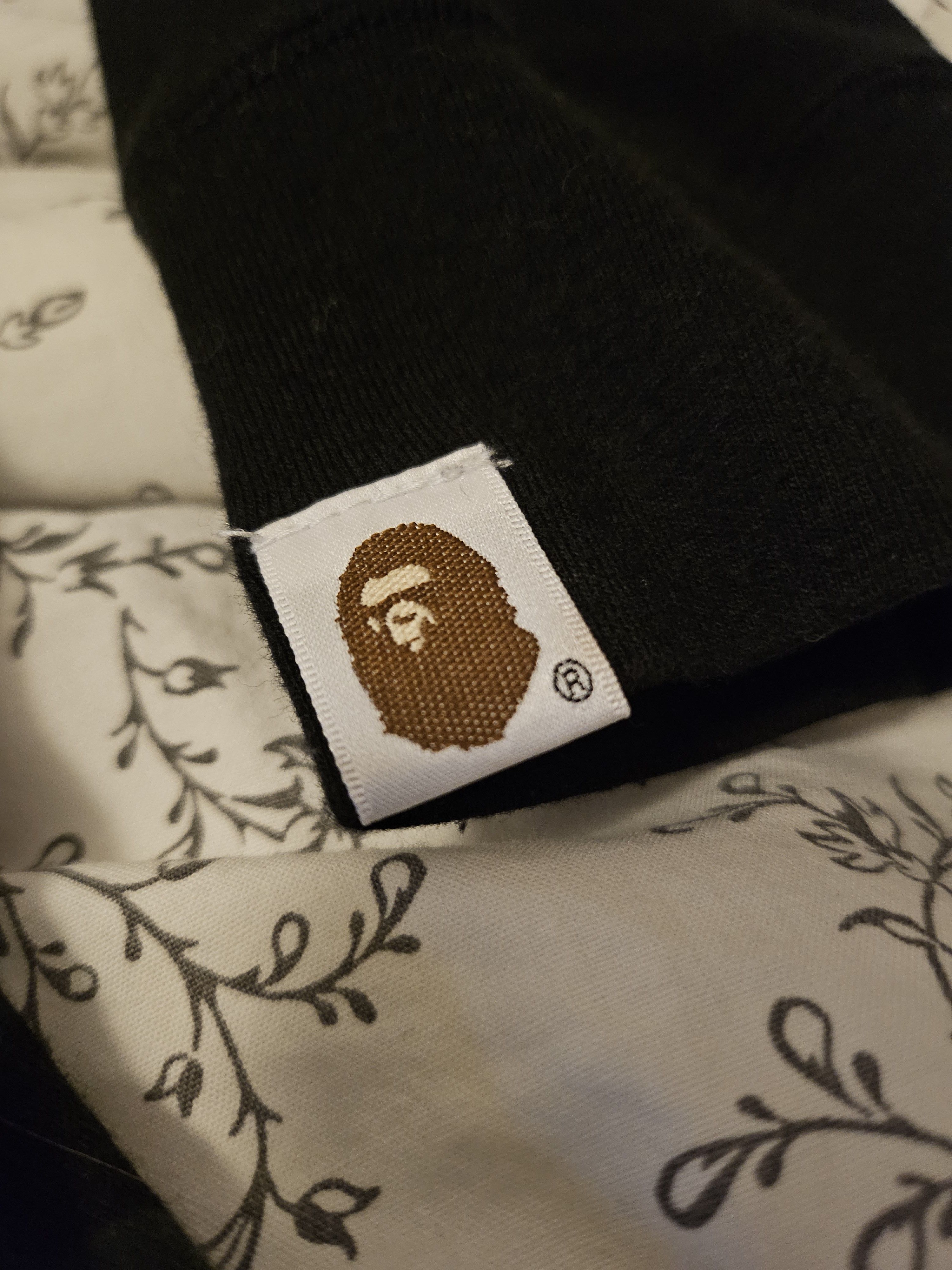 Bape Bape long sleeve 1st camo logo t shirt Size US S / EU 44-46 / 1 - 5 Thumbnail