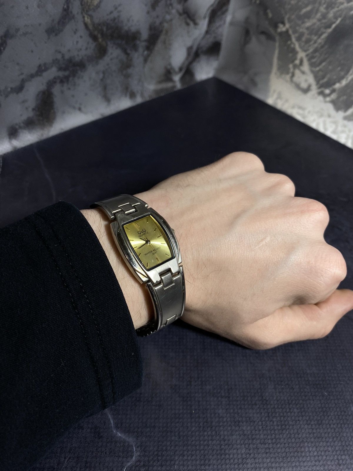 Japanese Brand Vintage Q&Q Gold Dial Watch Japan Movement Size ONE SIZE - 9 Thumbnail