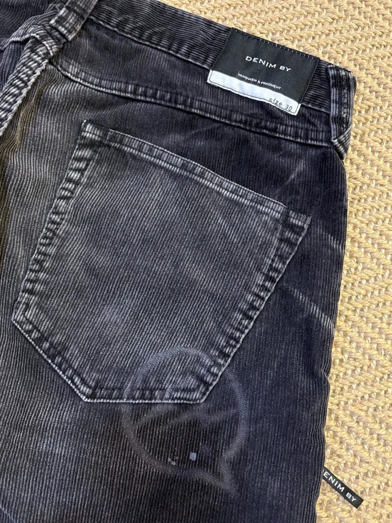 Vanquish DENIM BY VANQUISH & FRAGMENT Corduroy Violent Wash W30 2W Size US 30 / EU 46 - 7 Thumbnail